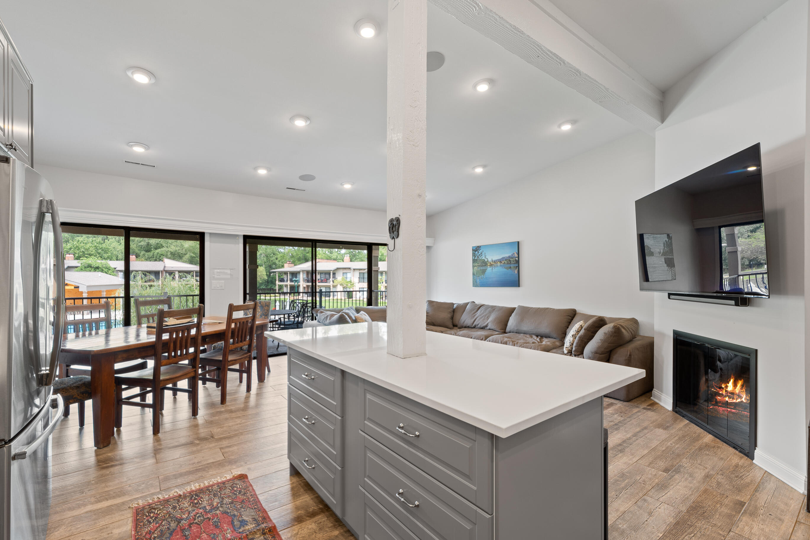 31 Abbey Villa Cir, 31D