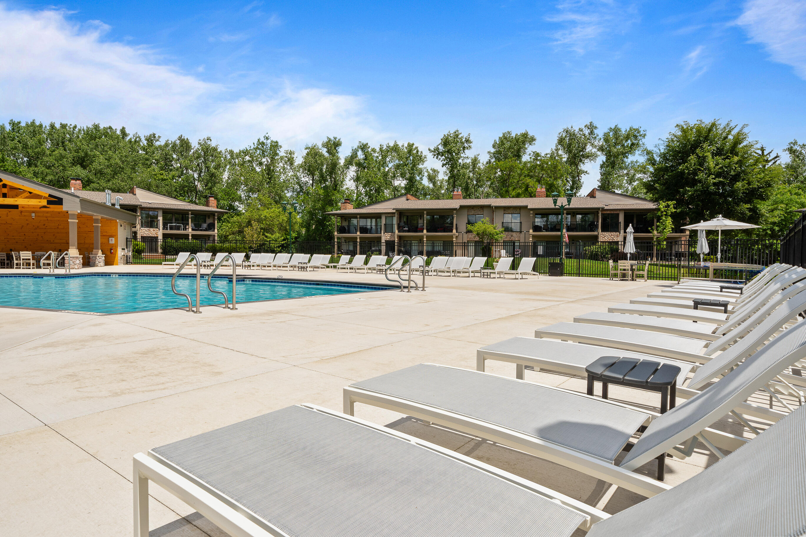 31 Abbey Villa Cir, 31D