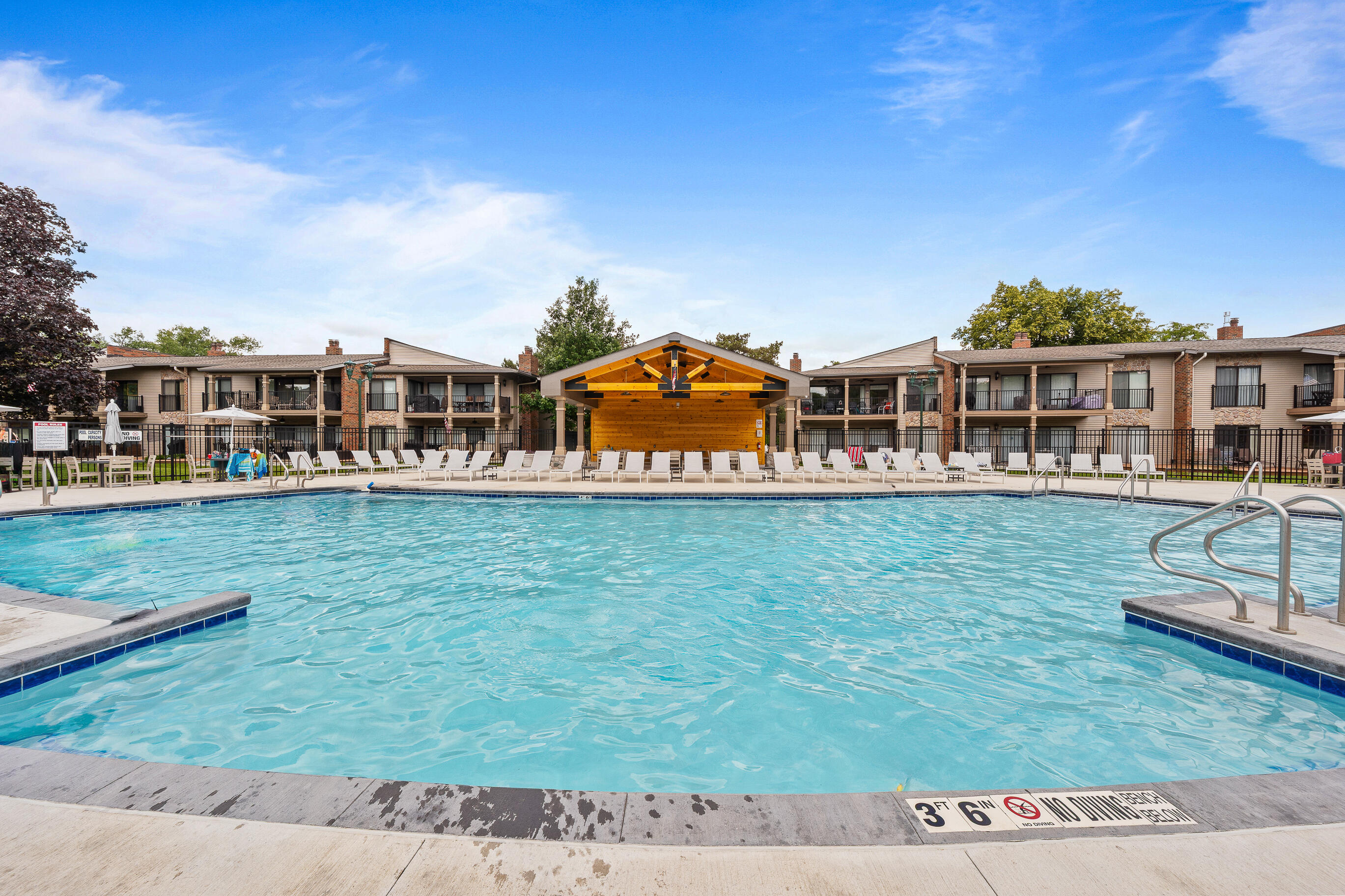 31 Abbey Villa Cir, 31D