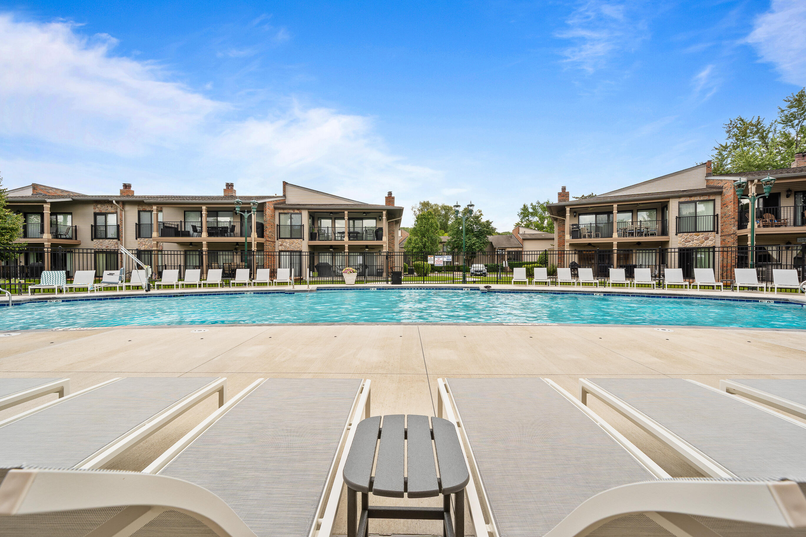 31 Abbey Villa Cir, 31D