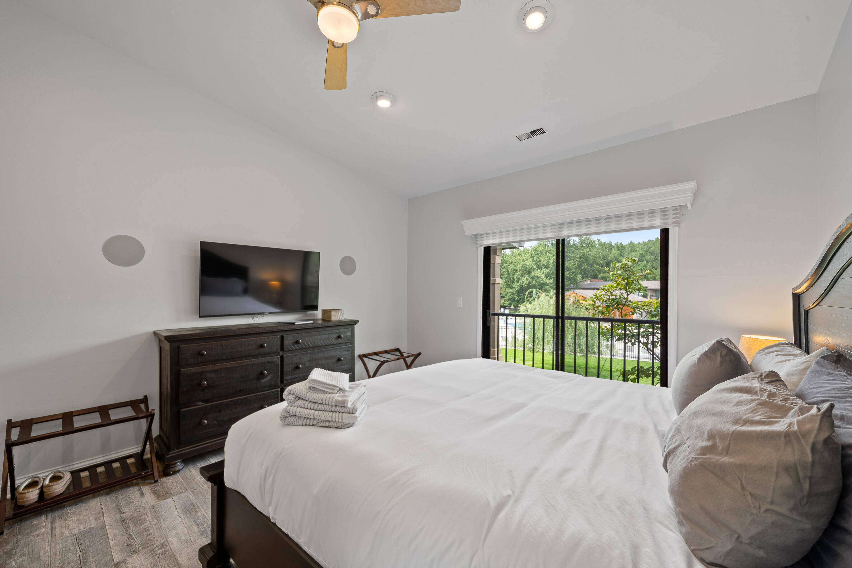 31 Abbey Villa Cir, 31D