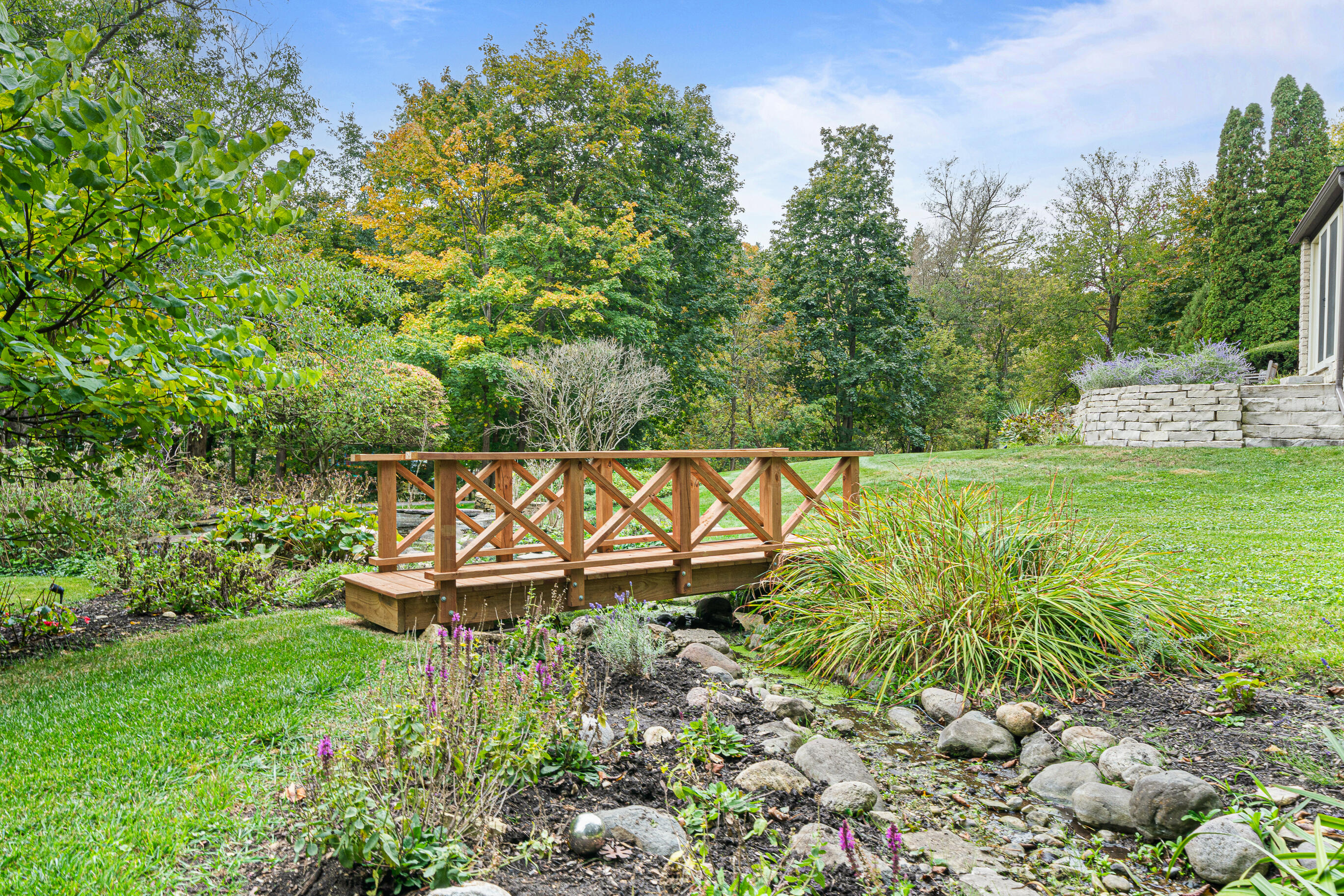 466 N Lower Gardens Rd