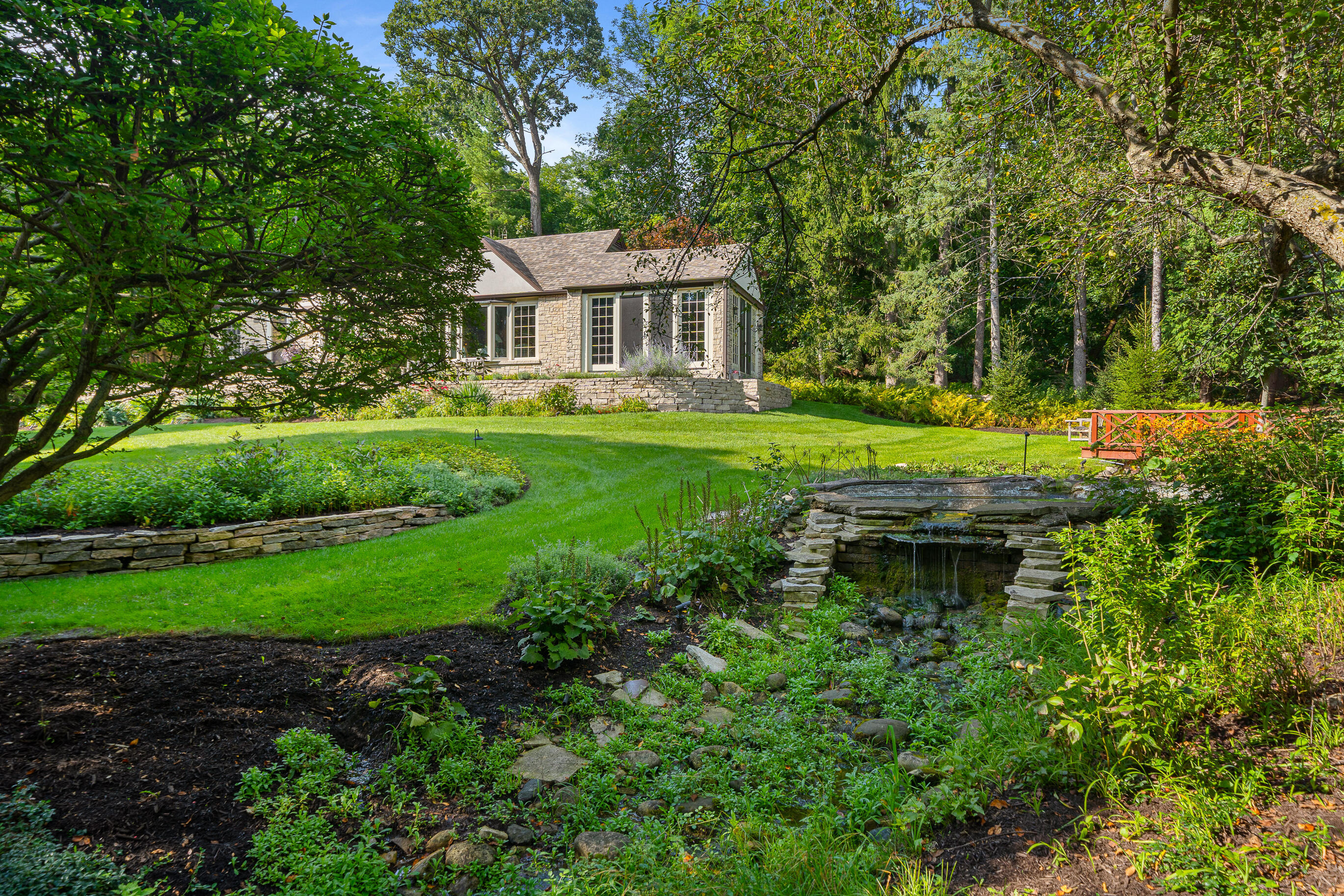 466 N Lower Gardens Rd
