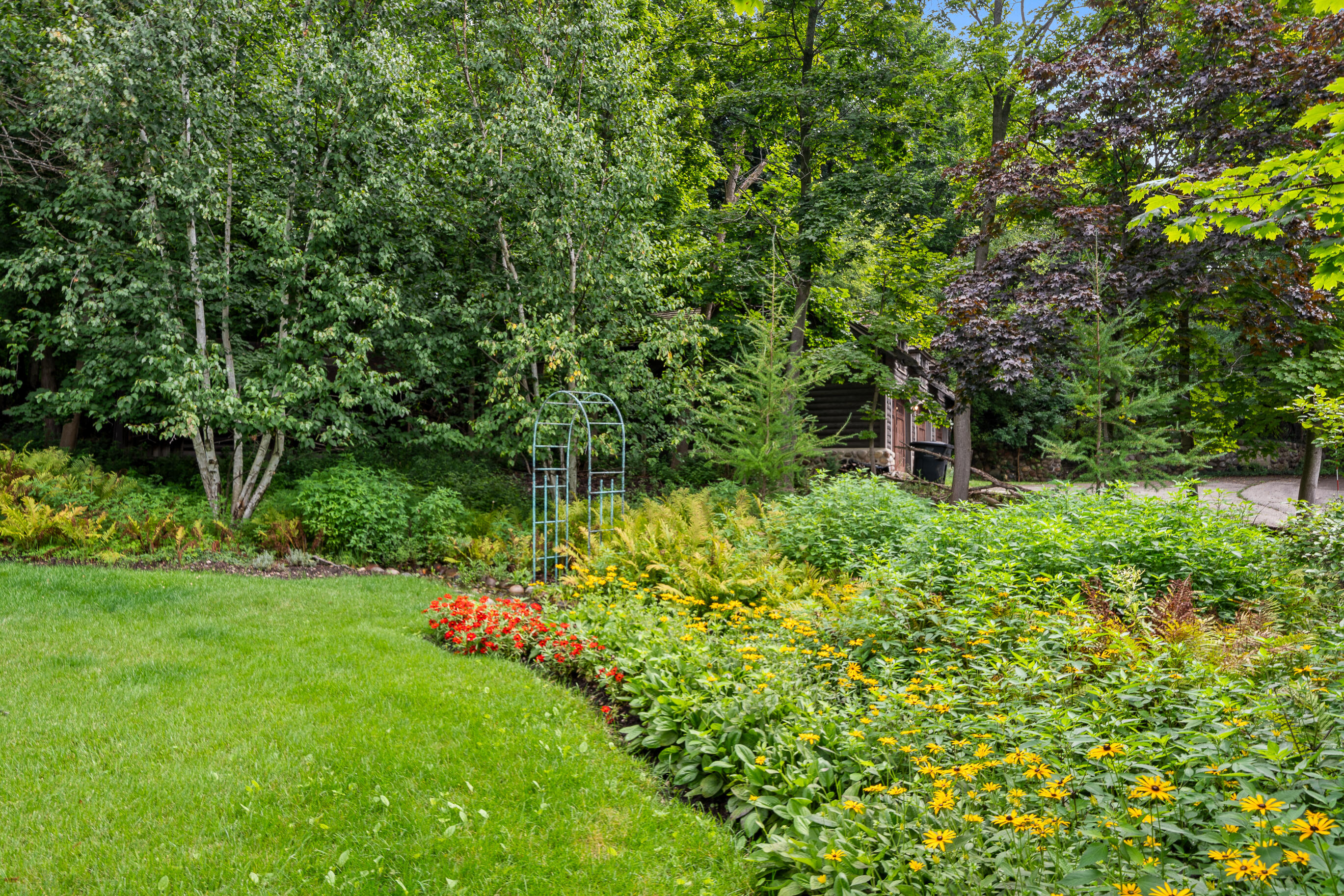 466 N Lower Gardens Rd