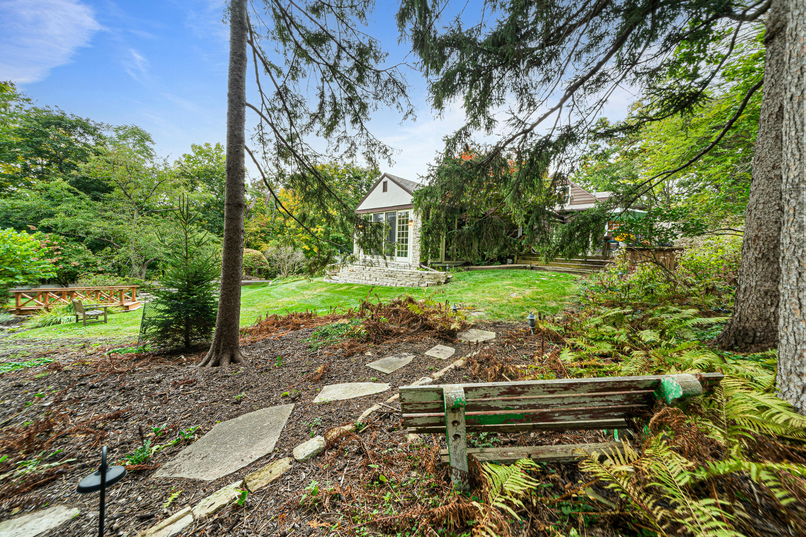 466 N Lower Gardens Rd