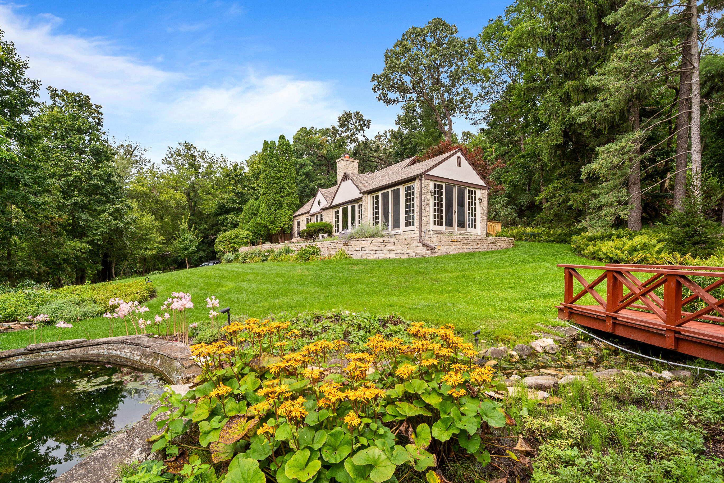 466 N Lower Gardens Rd