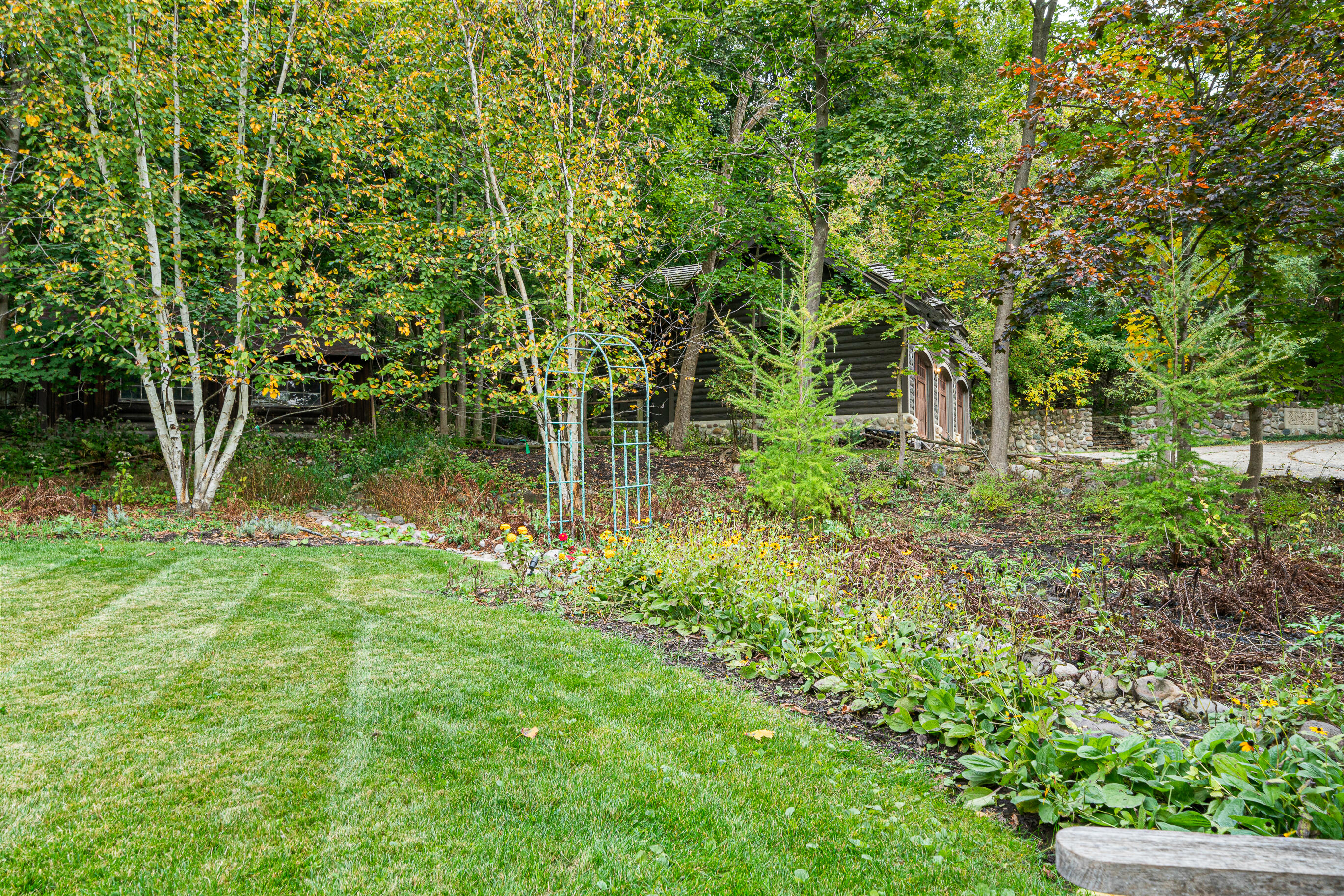 466 N Lower Gardens Rd