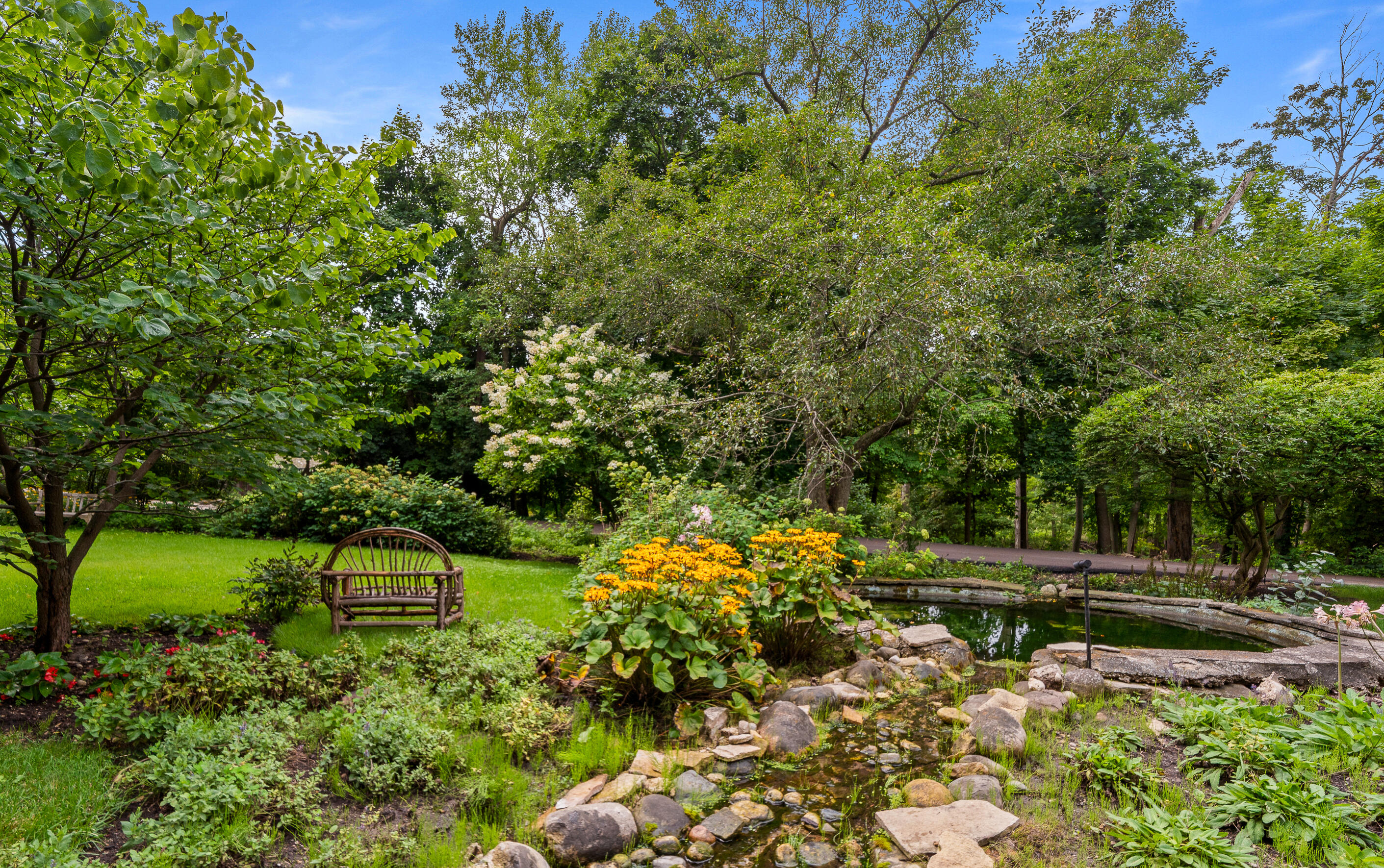 466 N Lower Gardens Rd