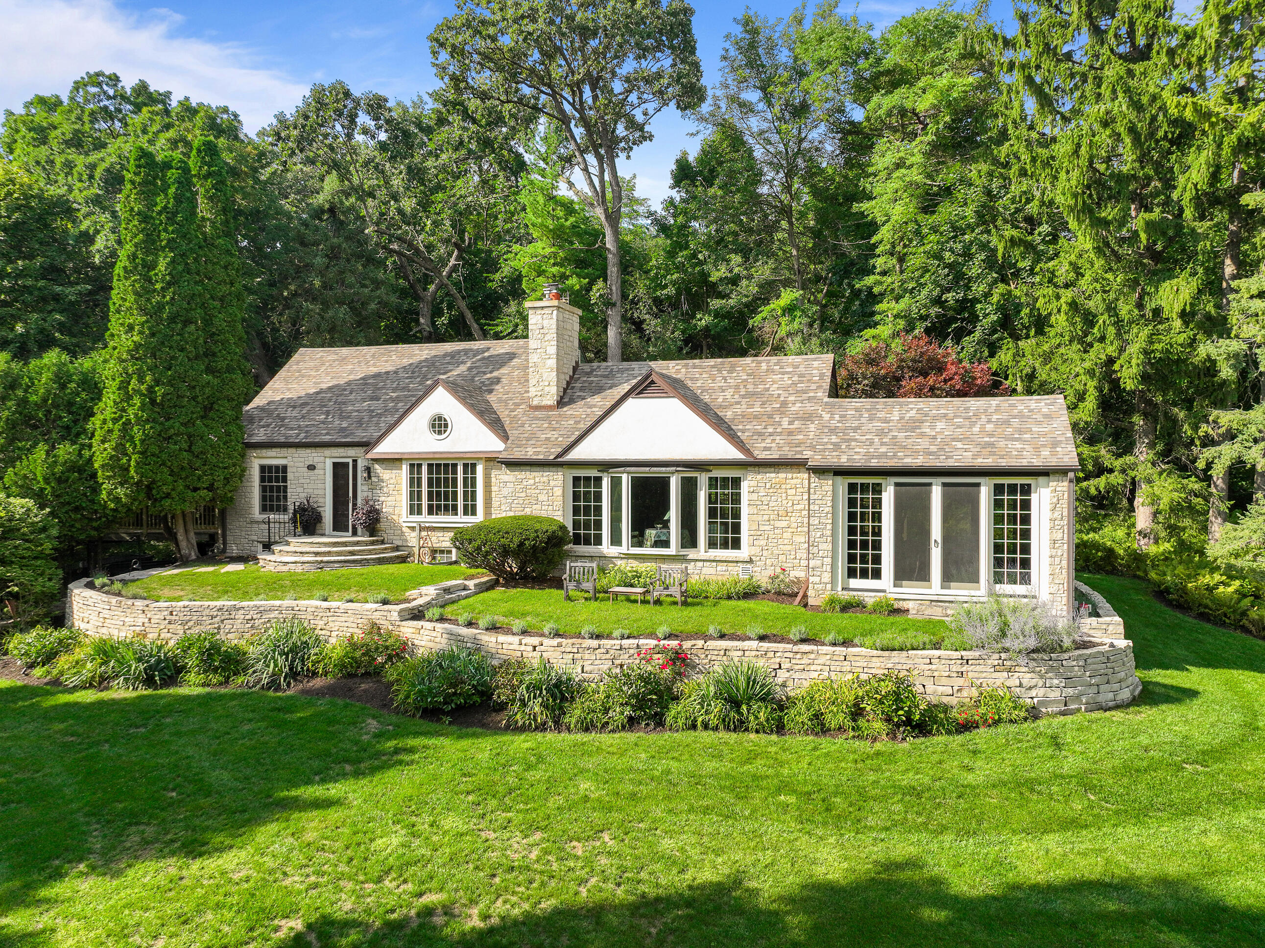 466 N Lower Gardens Rd