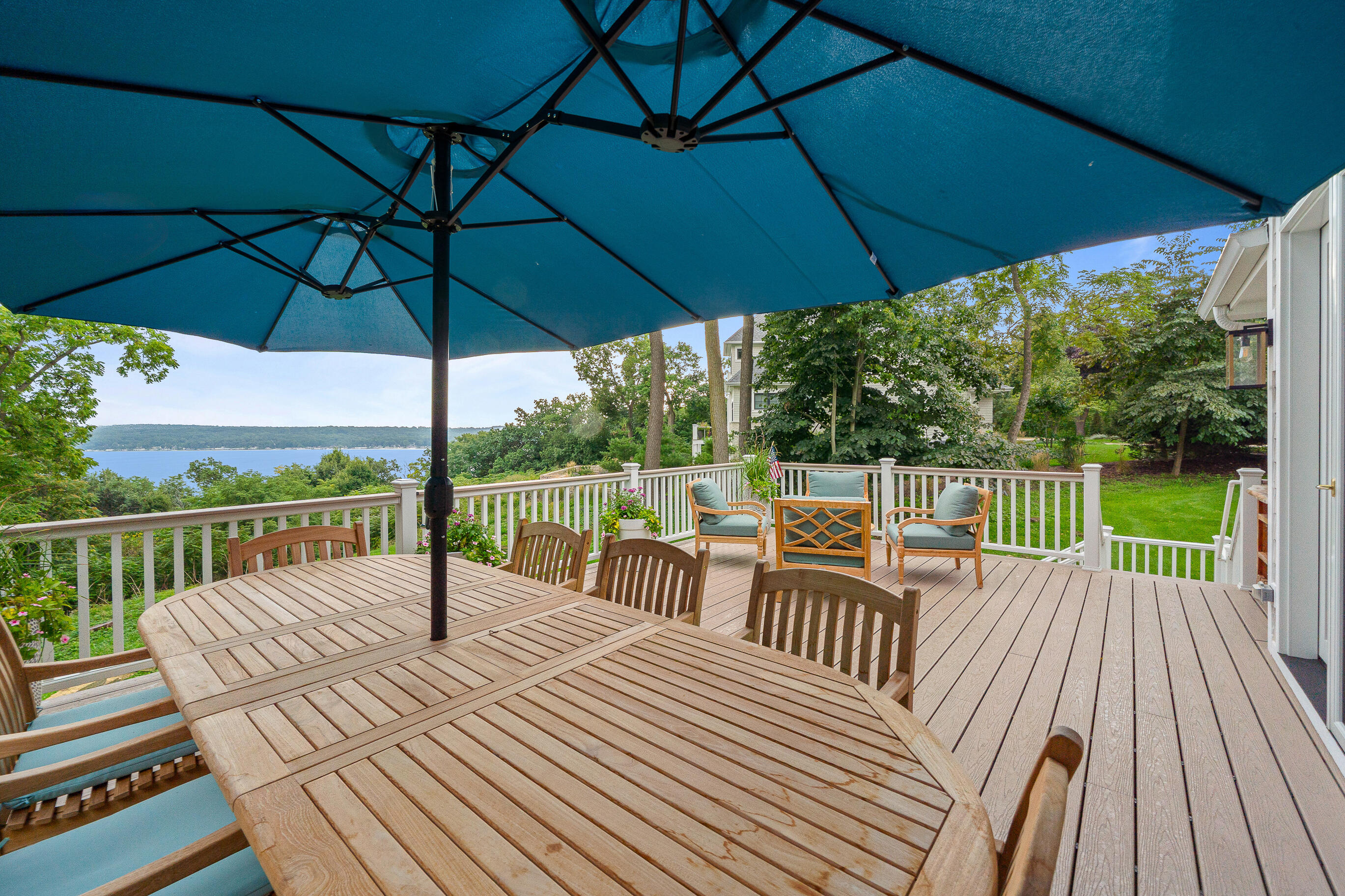 N2004 N Lake Shore Dr