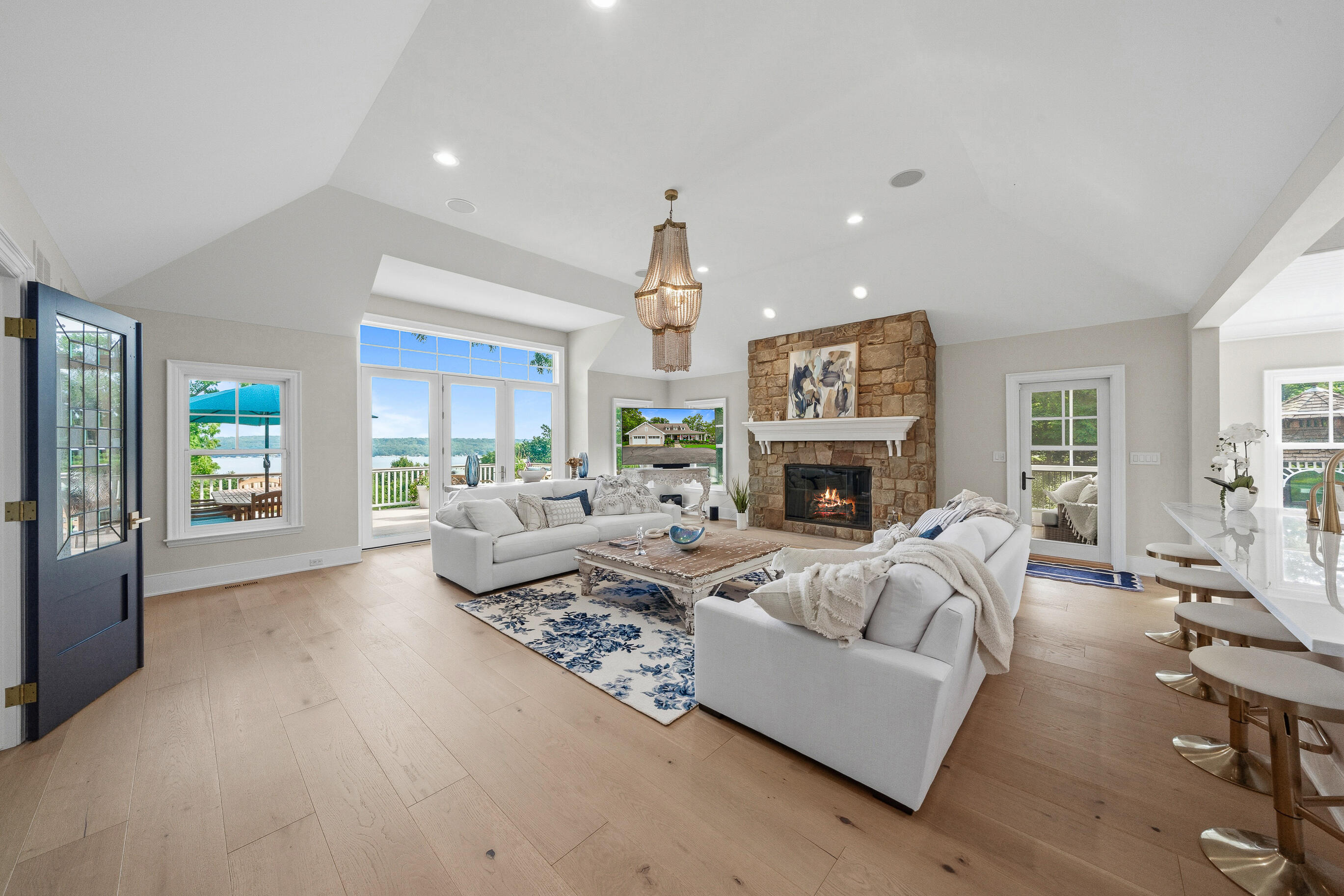 N2004 N Lake Shore Dr