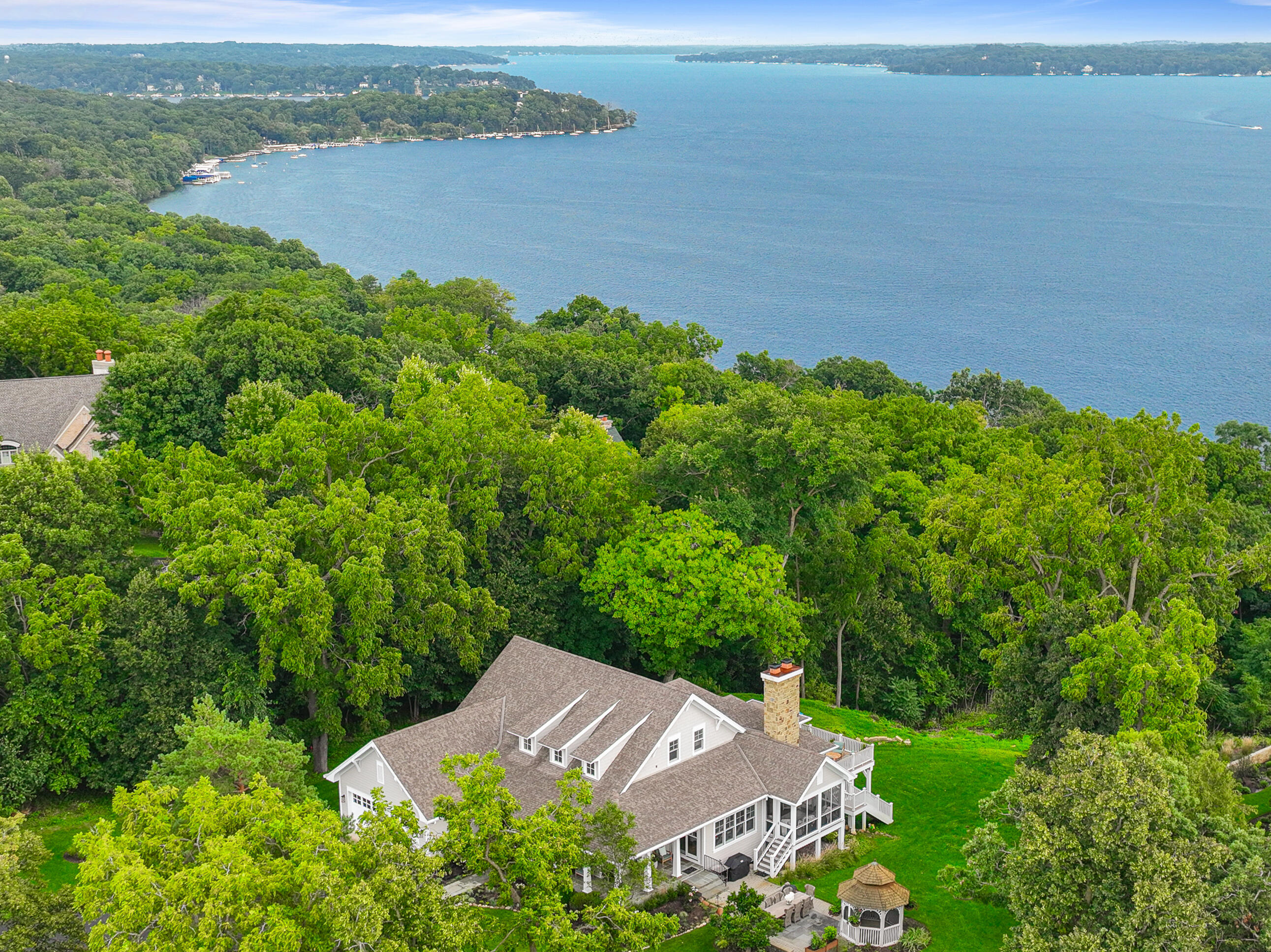 N2004 N Lake Shore Dr