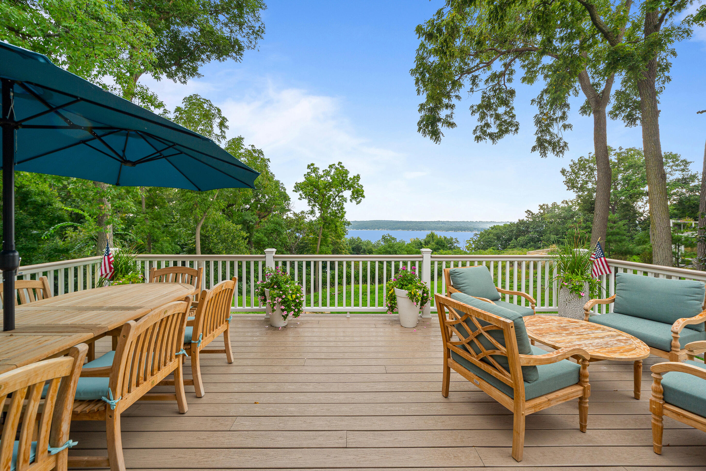 N2004 N Lake Shore Dr