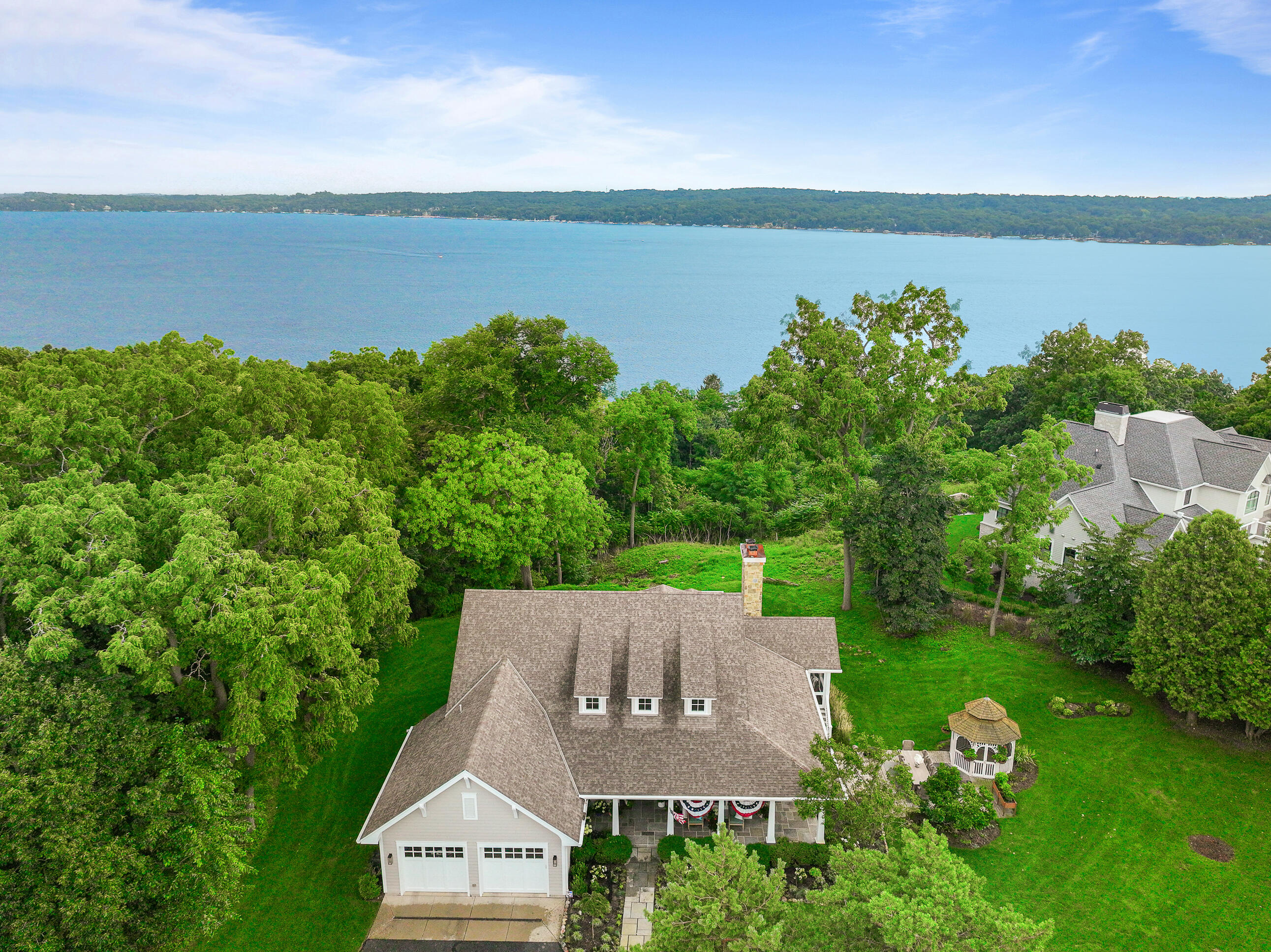 N2004 N Lake Shore Dr