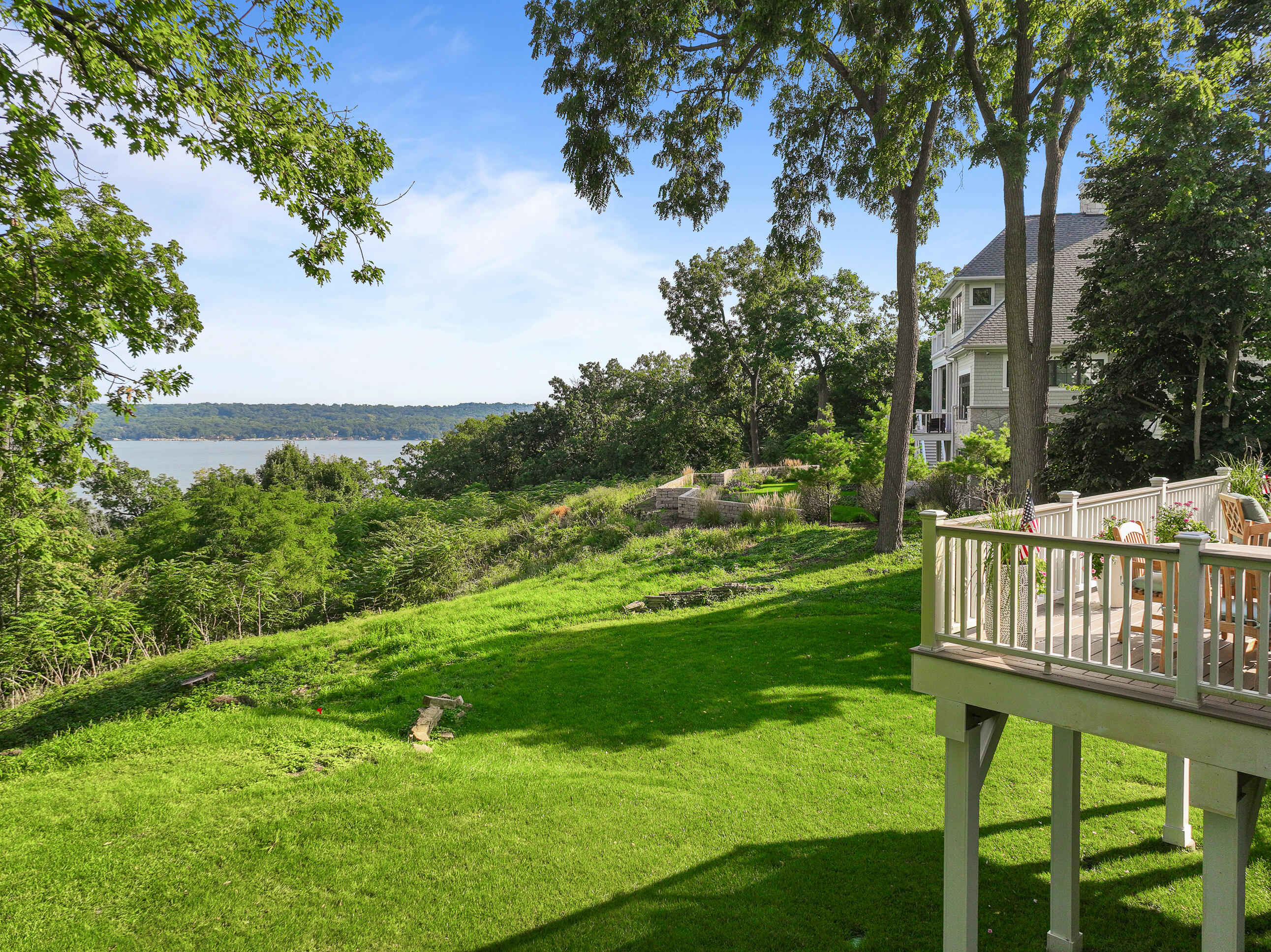 N2004 N Lake Shore Dr