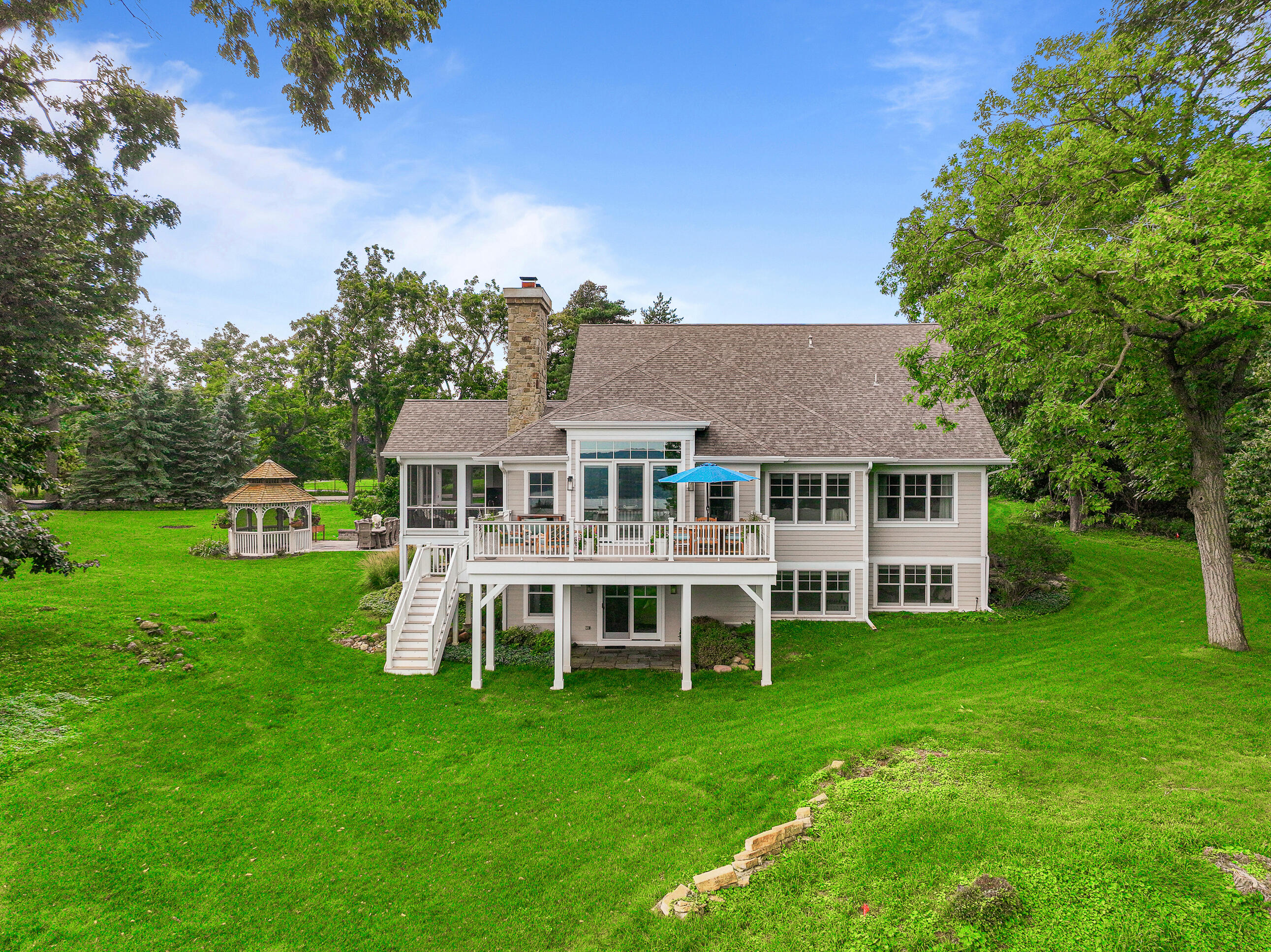 N2004 N Lake Shore Dr