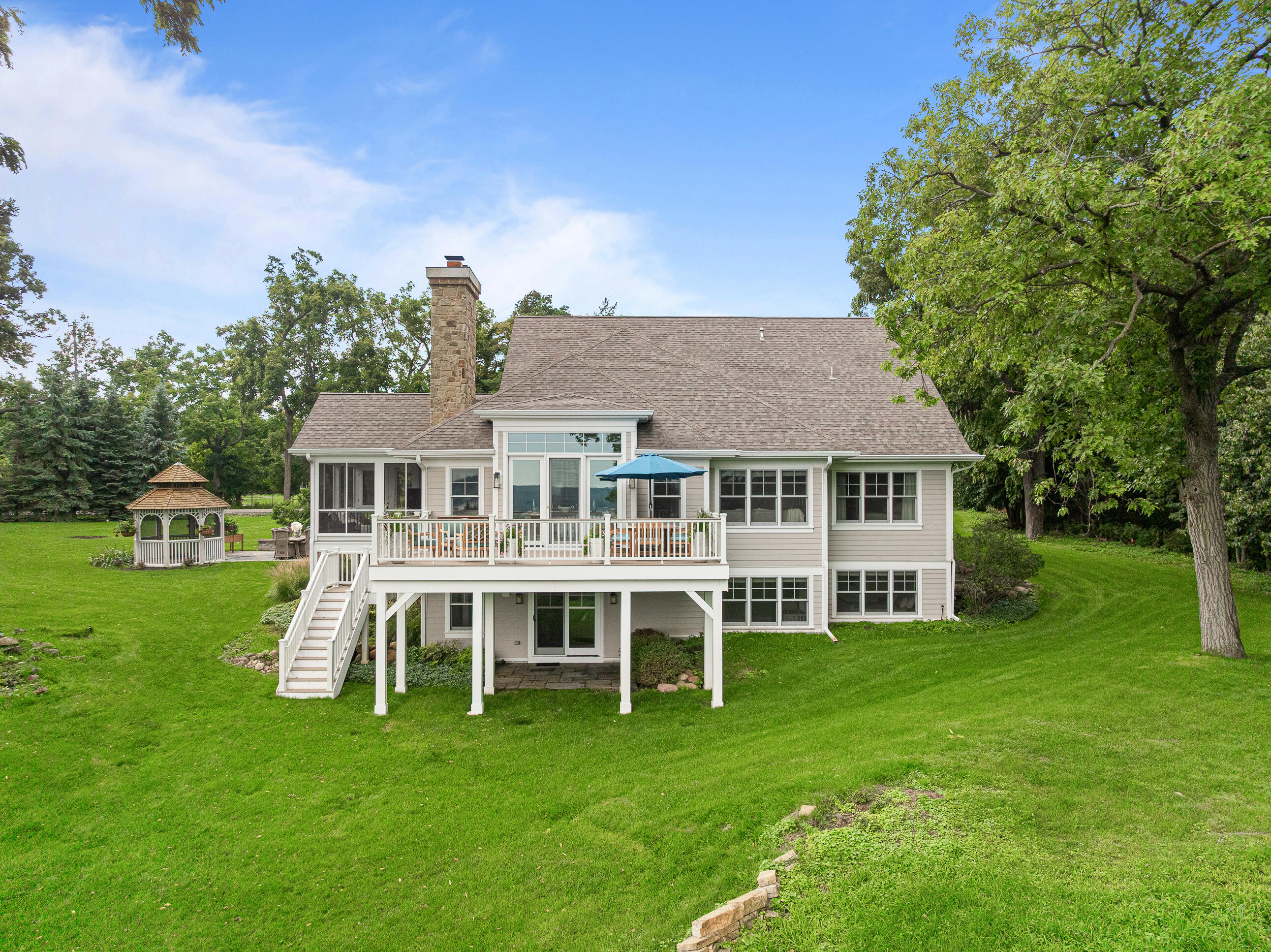 N2004 N Lake Shore Dr
