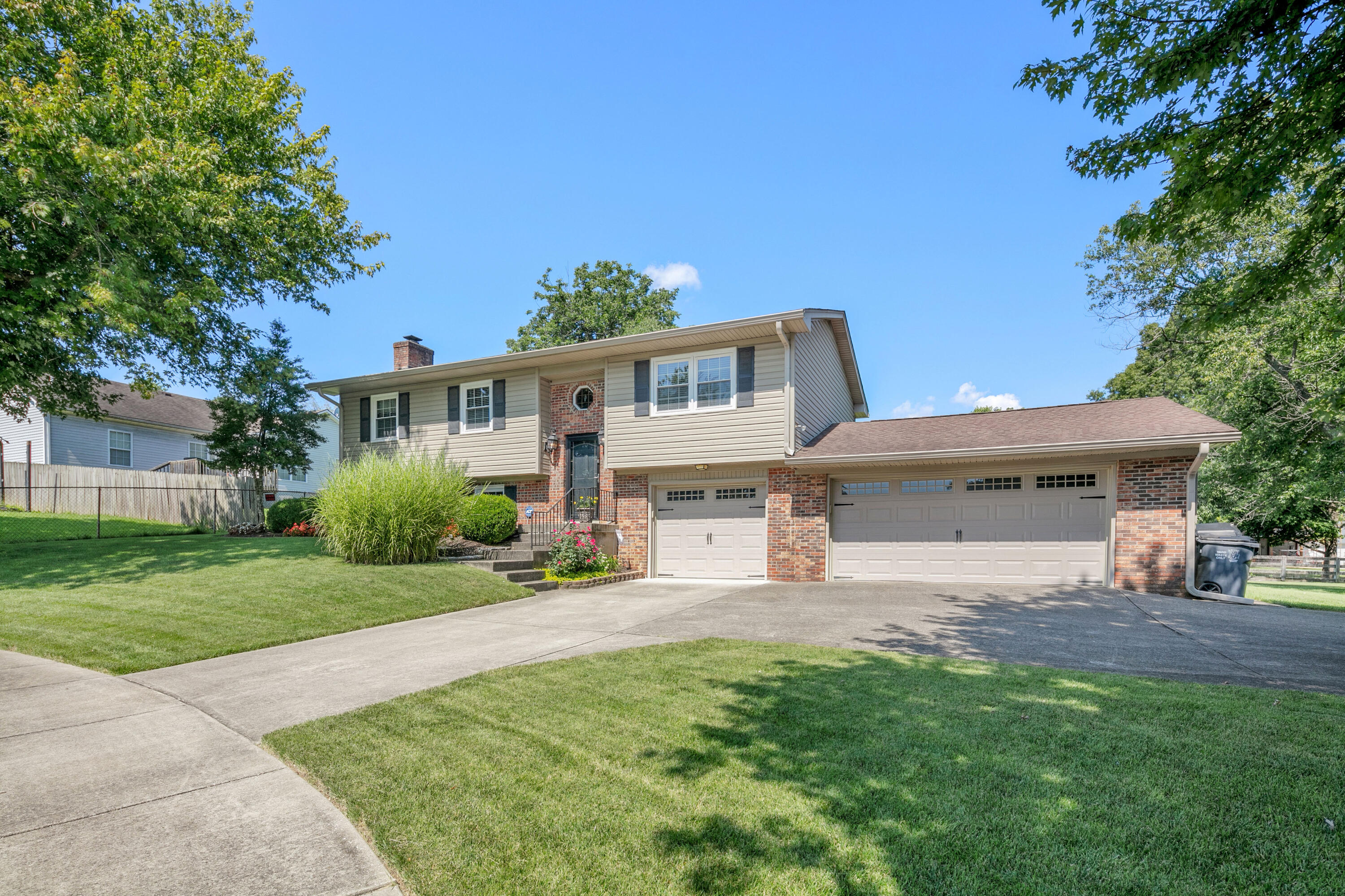 3289 Carlsbad Court