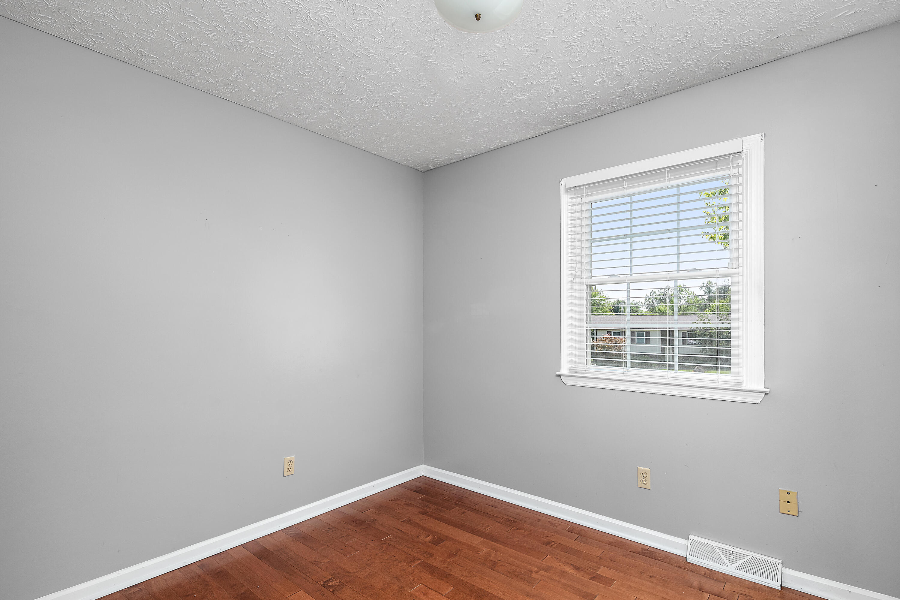 3289 Carlsbad Court