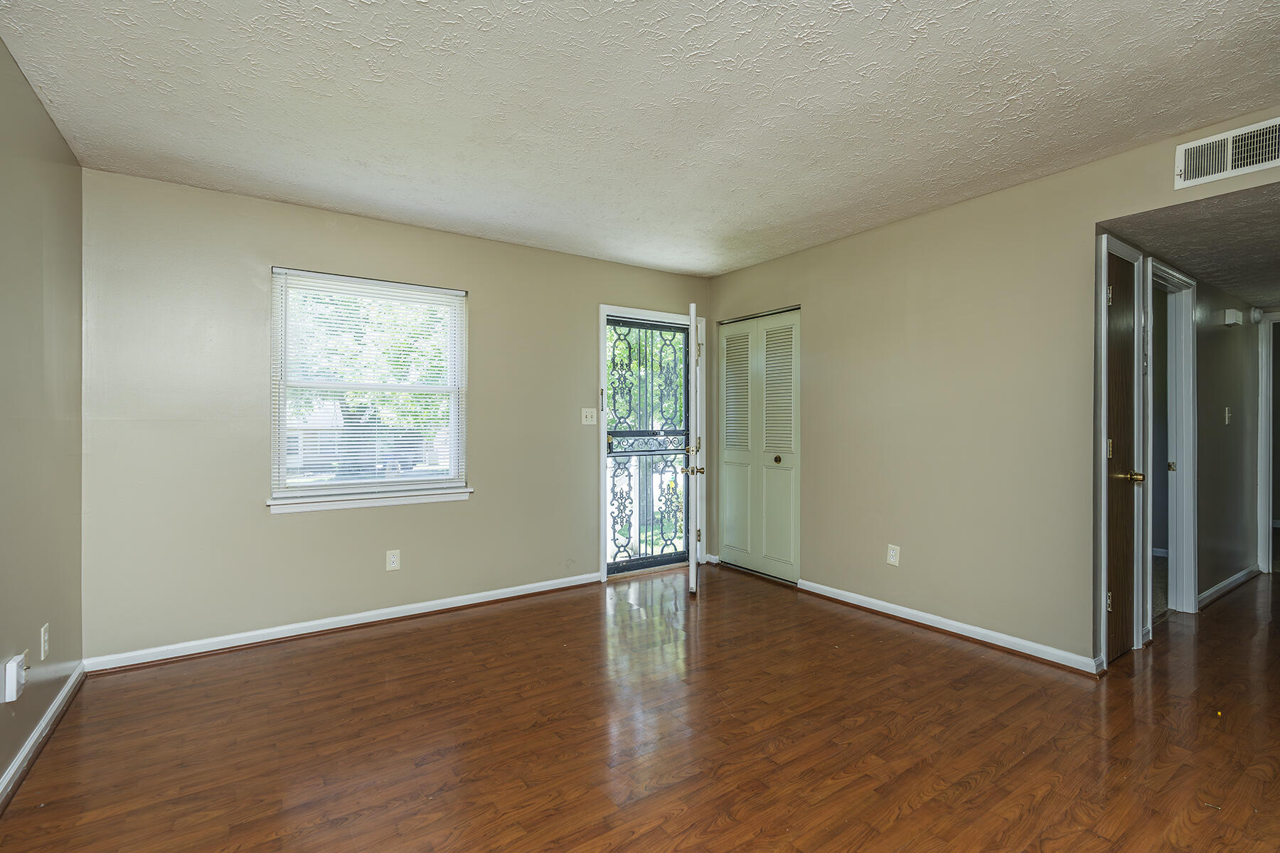 3958 Northampton Drive