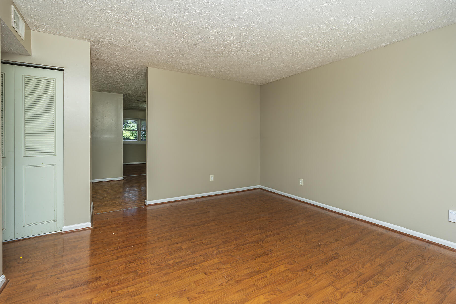 3958 Northampton Drive