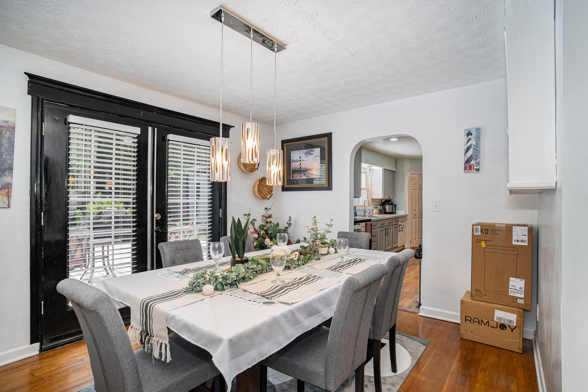 205 Pin Oak Drive