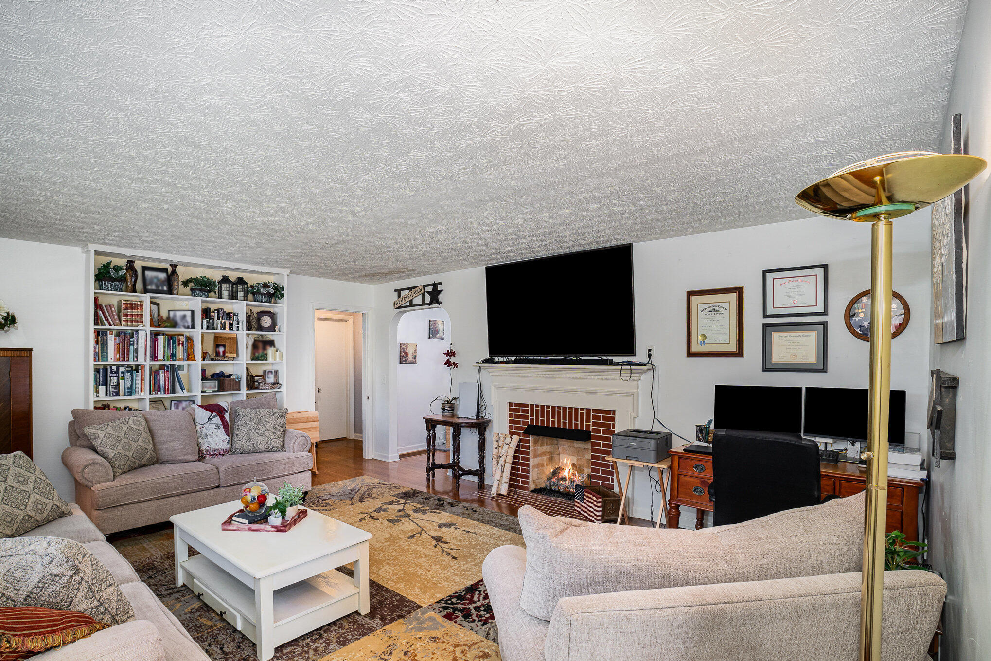 205 Pin Oak Drive