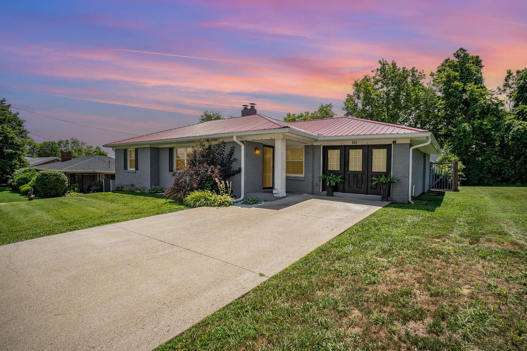 205 Pin Oak Drive