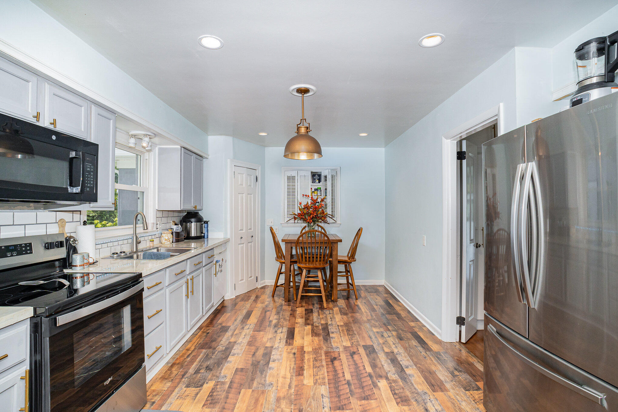 205 Pin Oak Drive