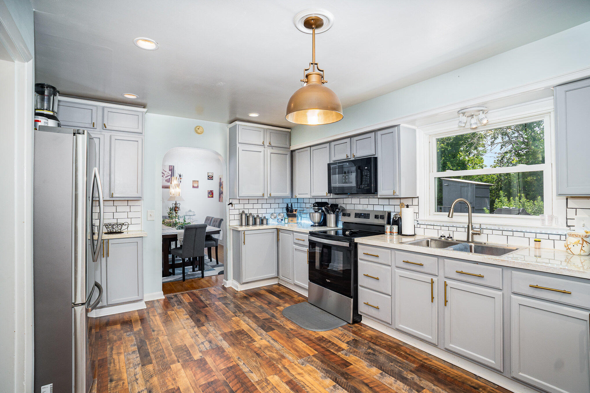 205 Pin Oak Drive