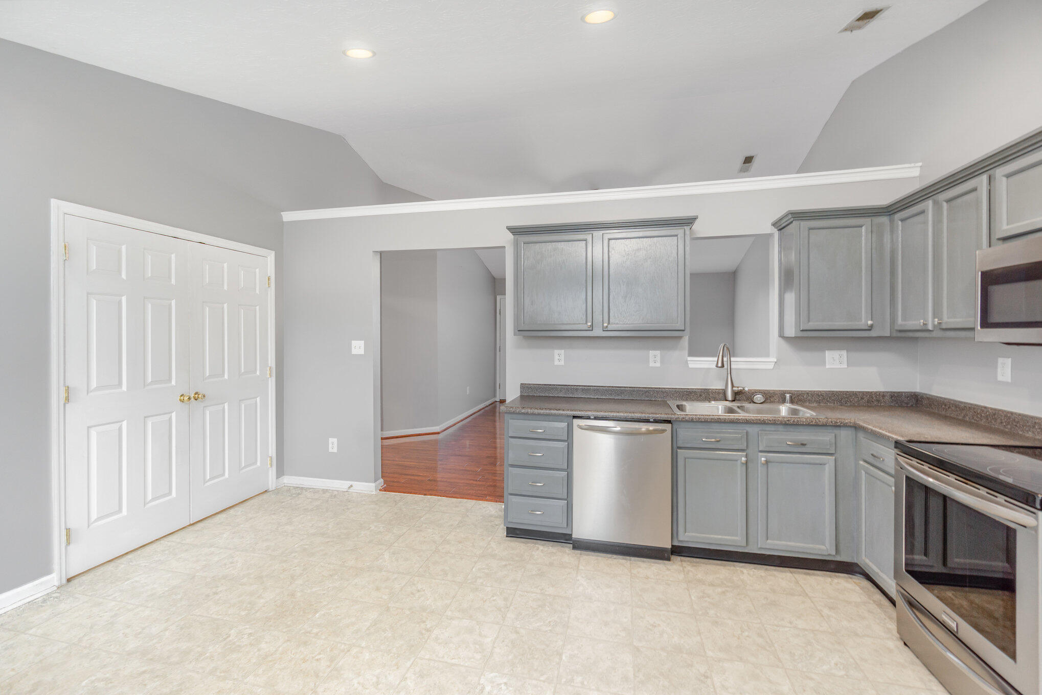 341 Scottsdale Circle