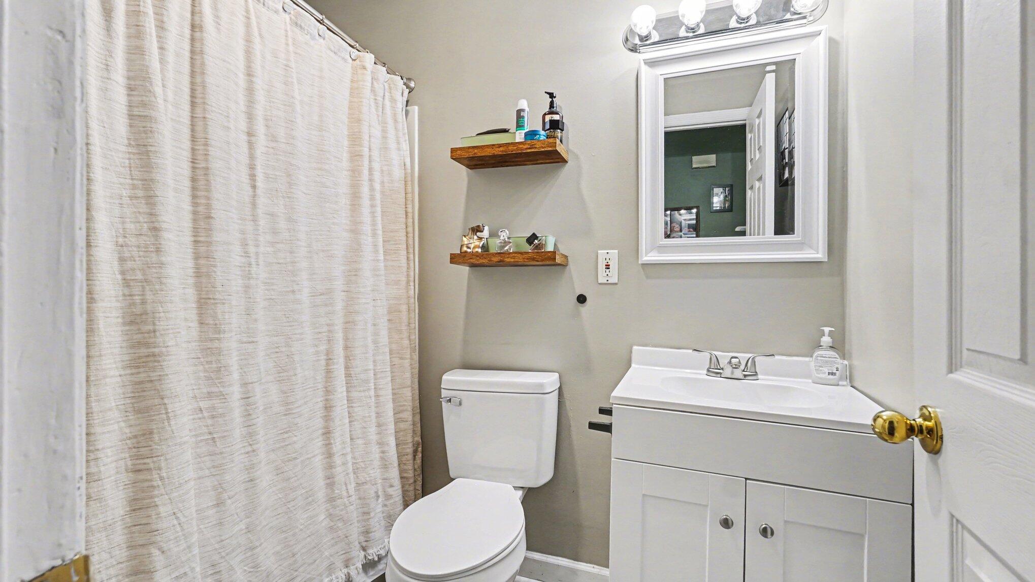 825 Wheatcroft Court