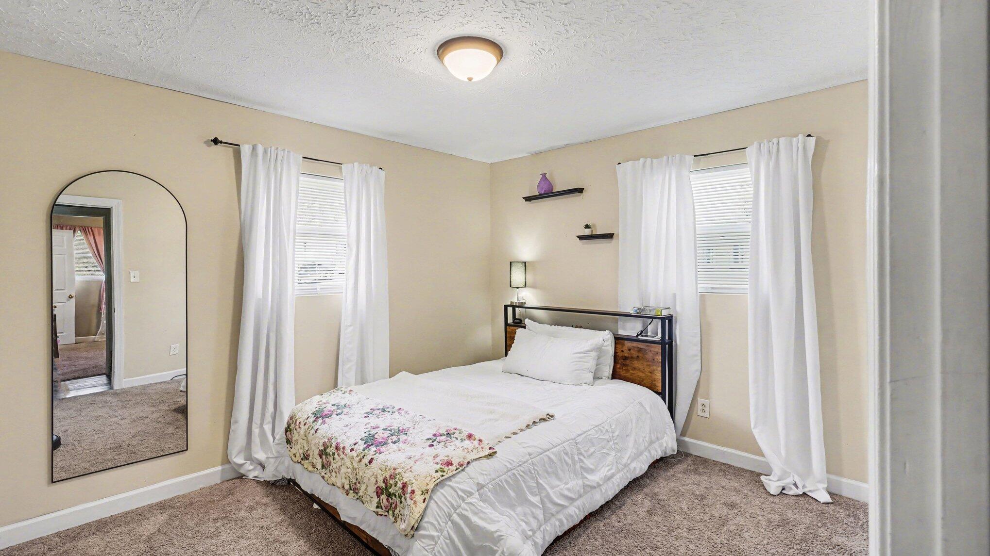 825 Wheatcroft Court