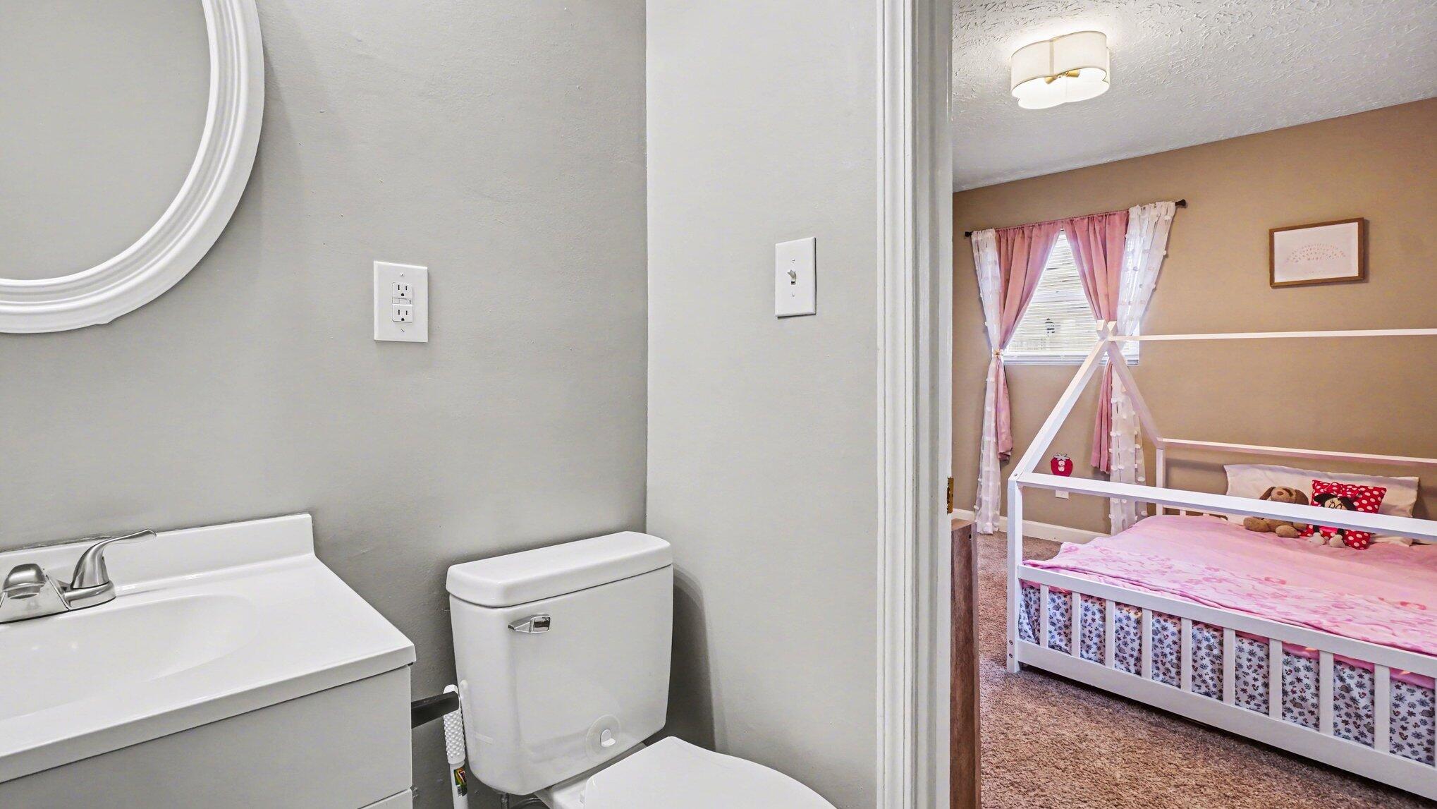 825 Wheatcroft Court