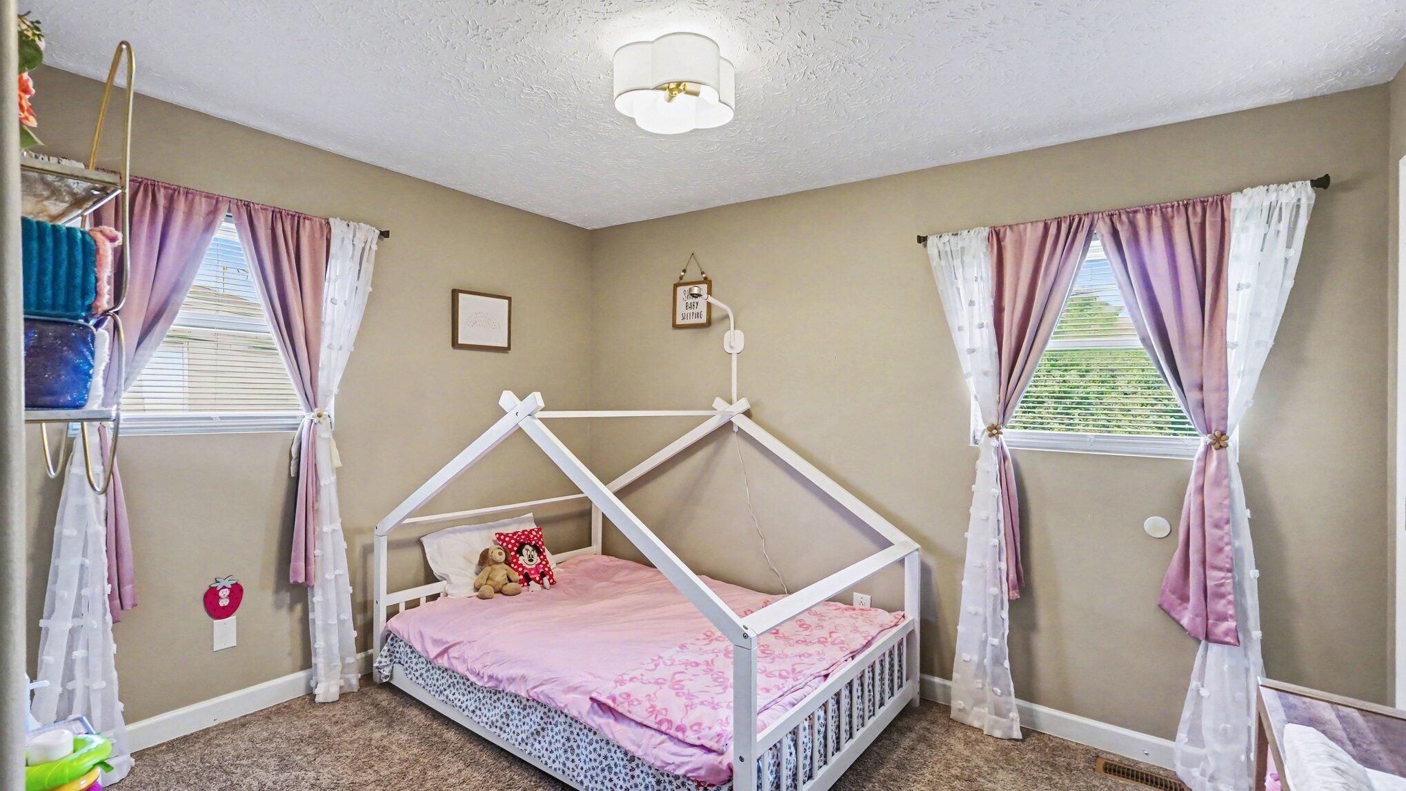 825 Wheatcroft Court