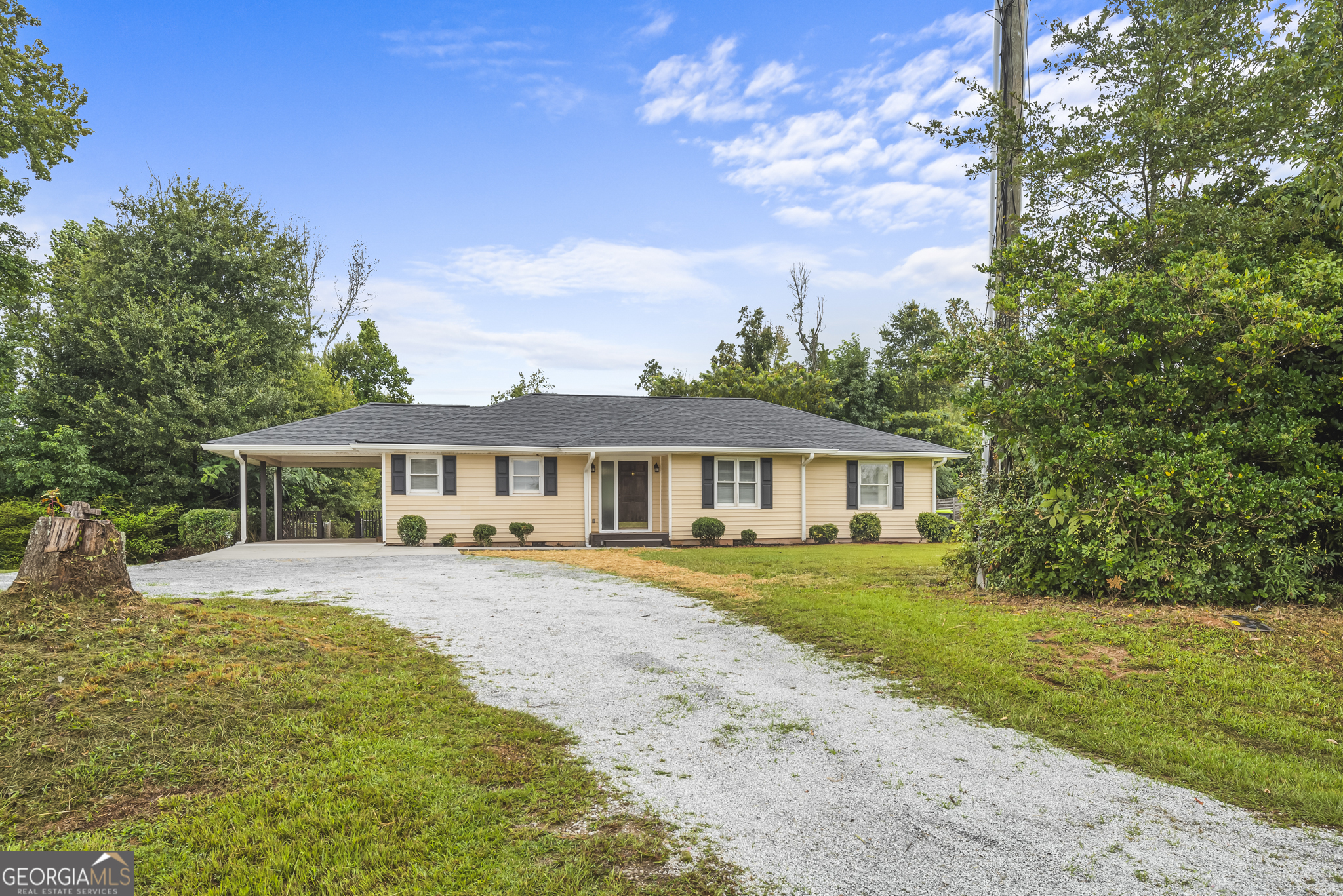 713 Smokey Road
