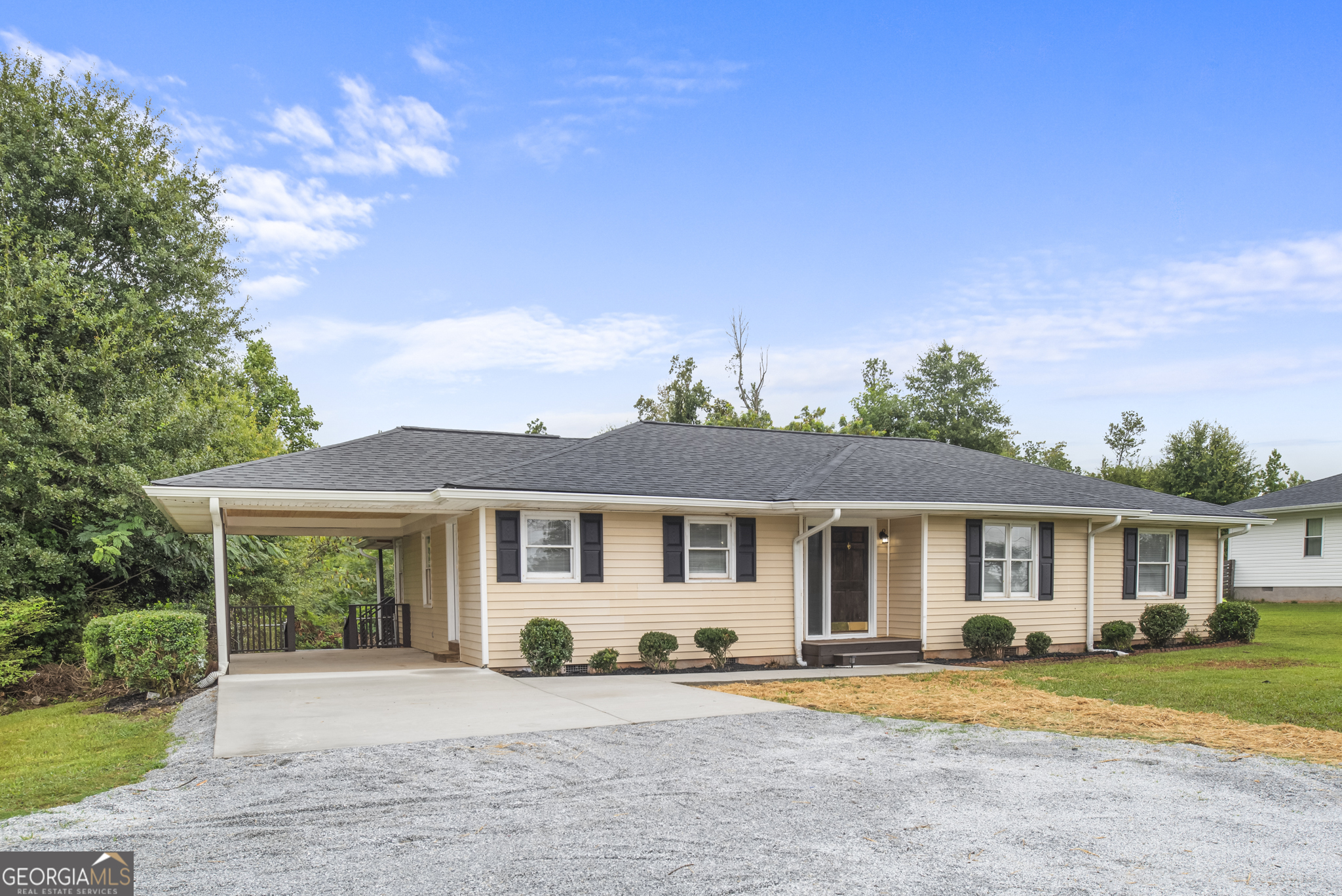 713 Smokey Road