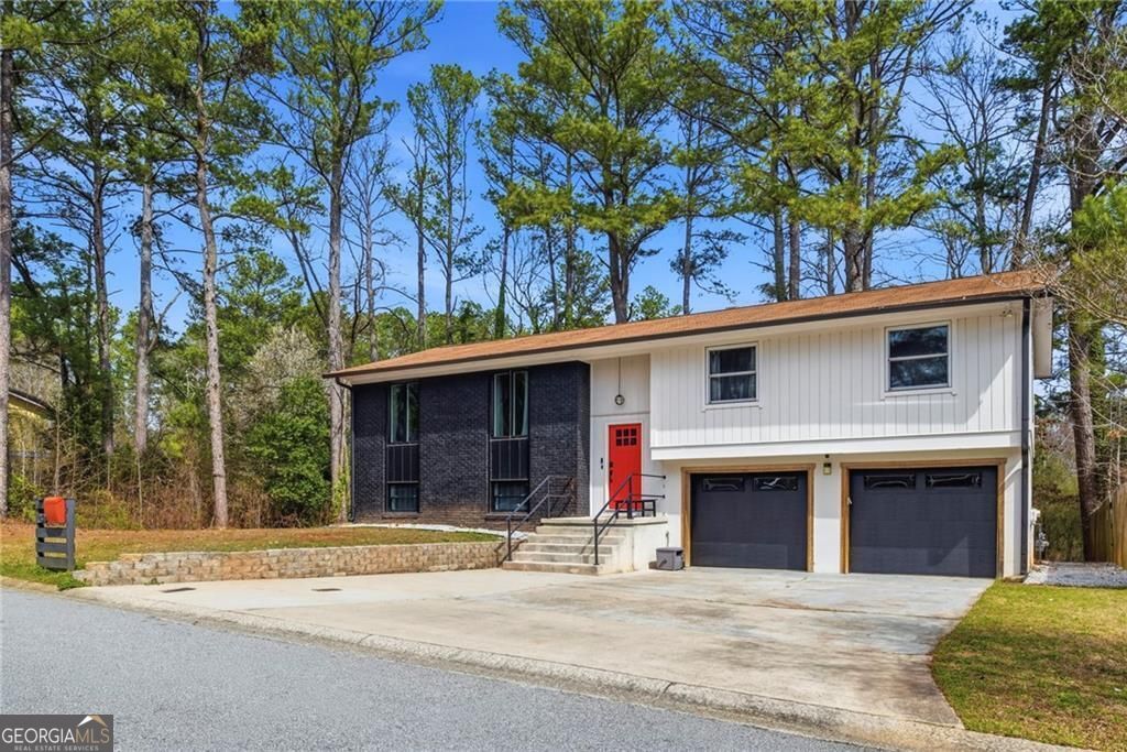 2470 Northbrook Rd