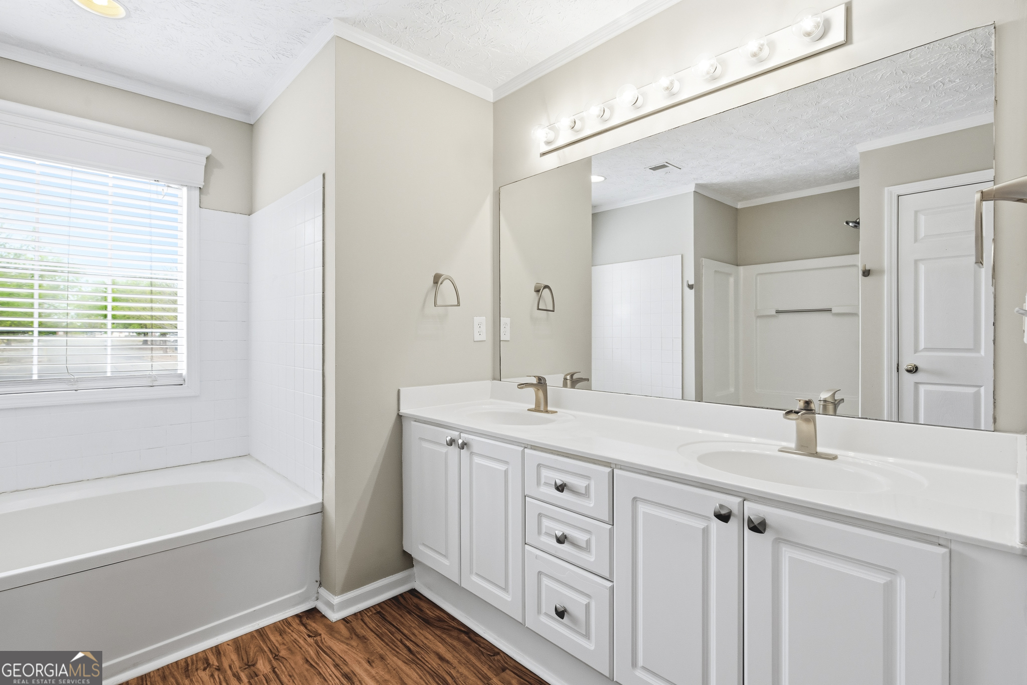 500 Fraser Street SE