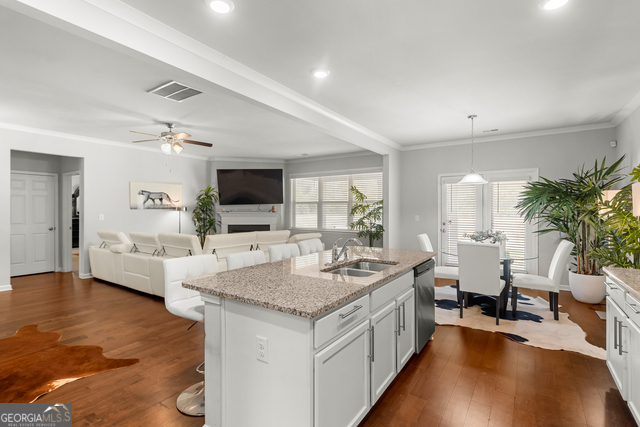 1476 Harlequin Way