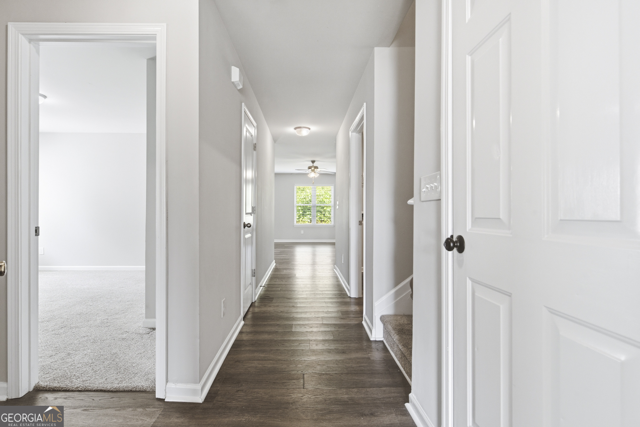 121 W Lexington Avenue