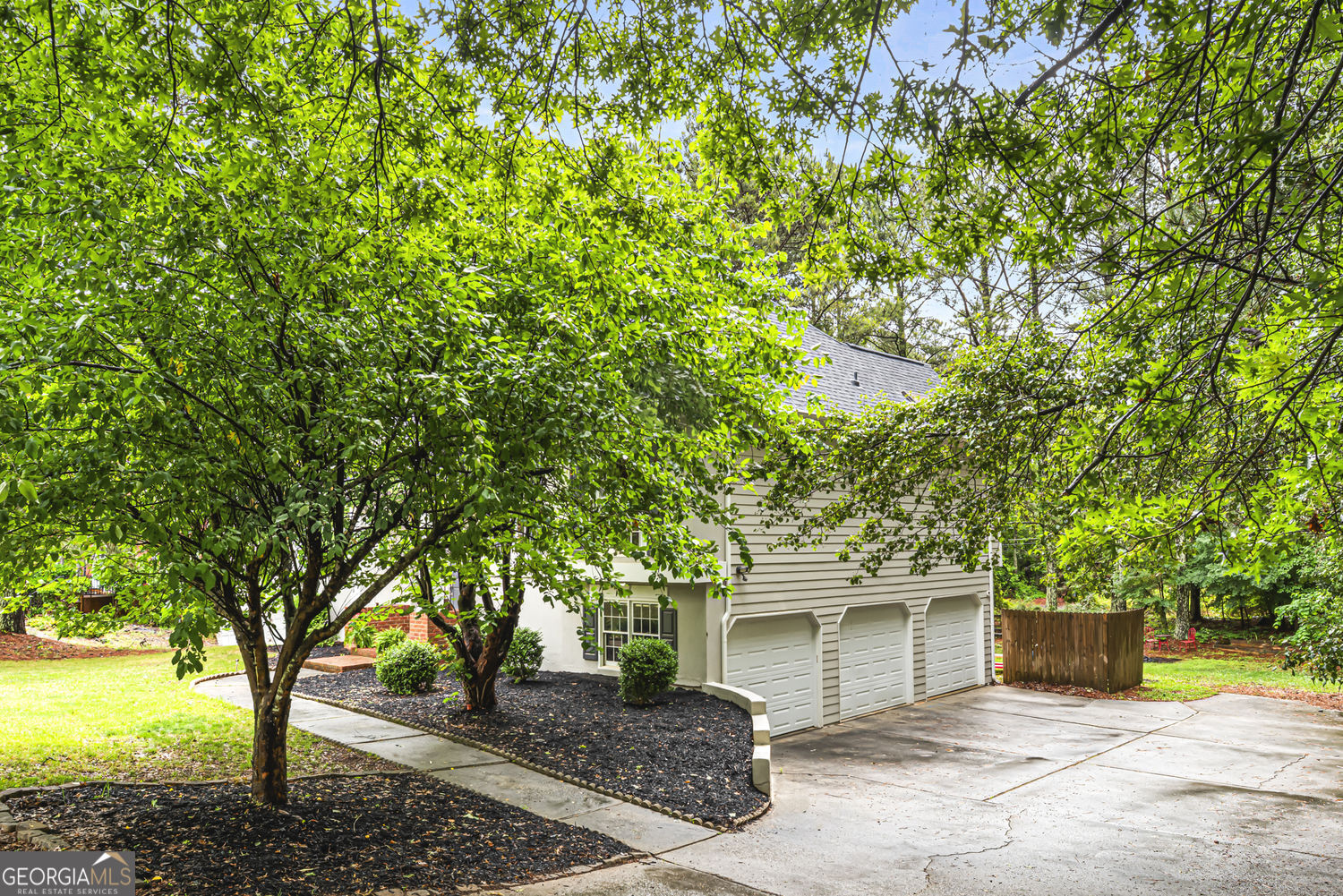 105 Leyland Court