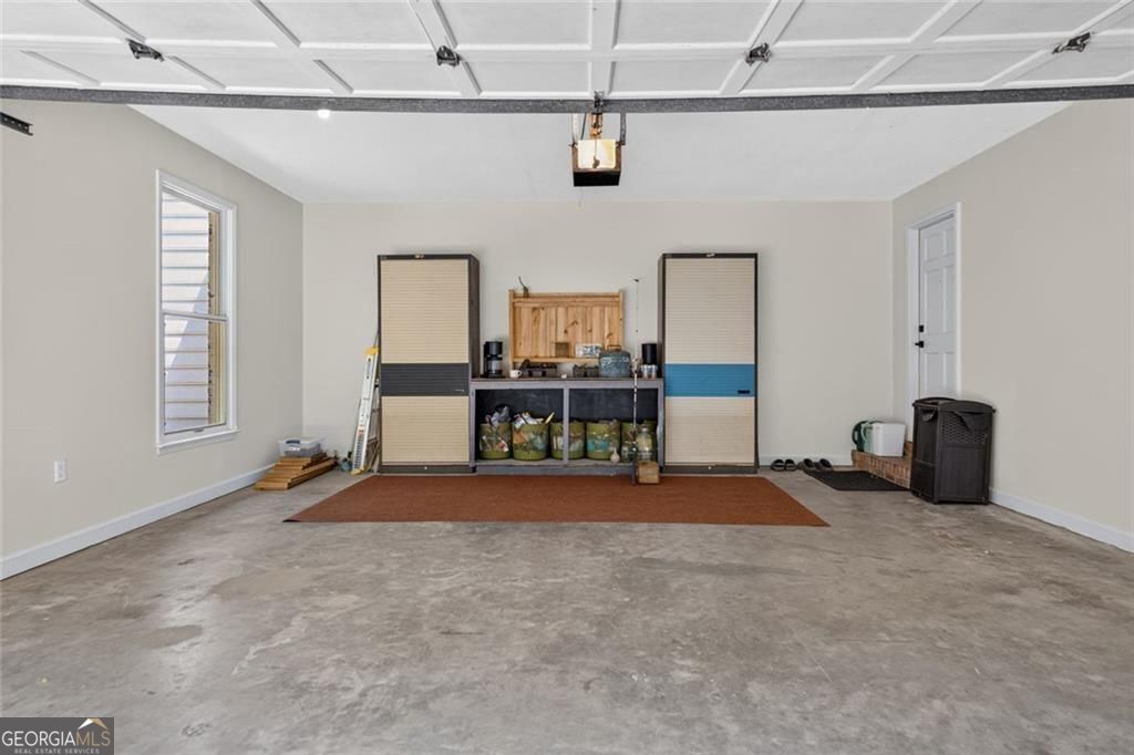 961 Birdie Road
