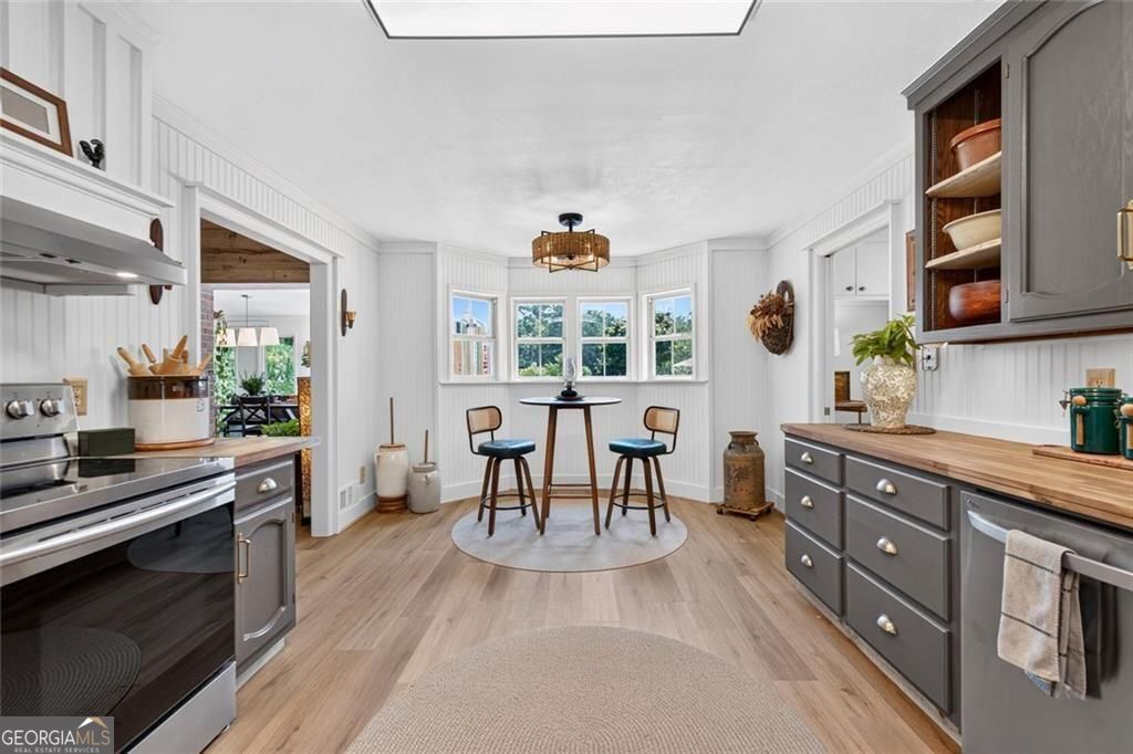 961 Birdie Road