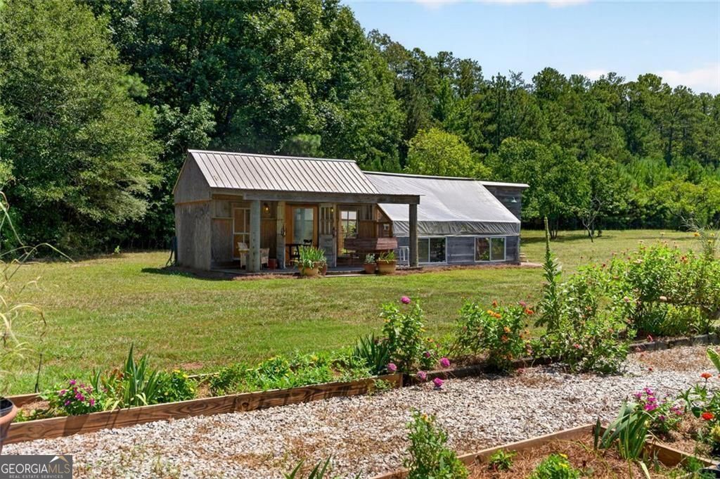 961 Birdie Road