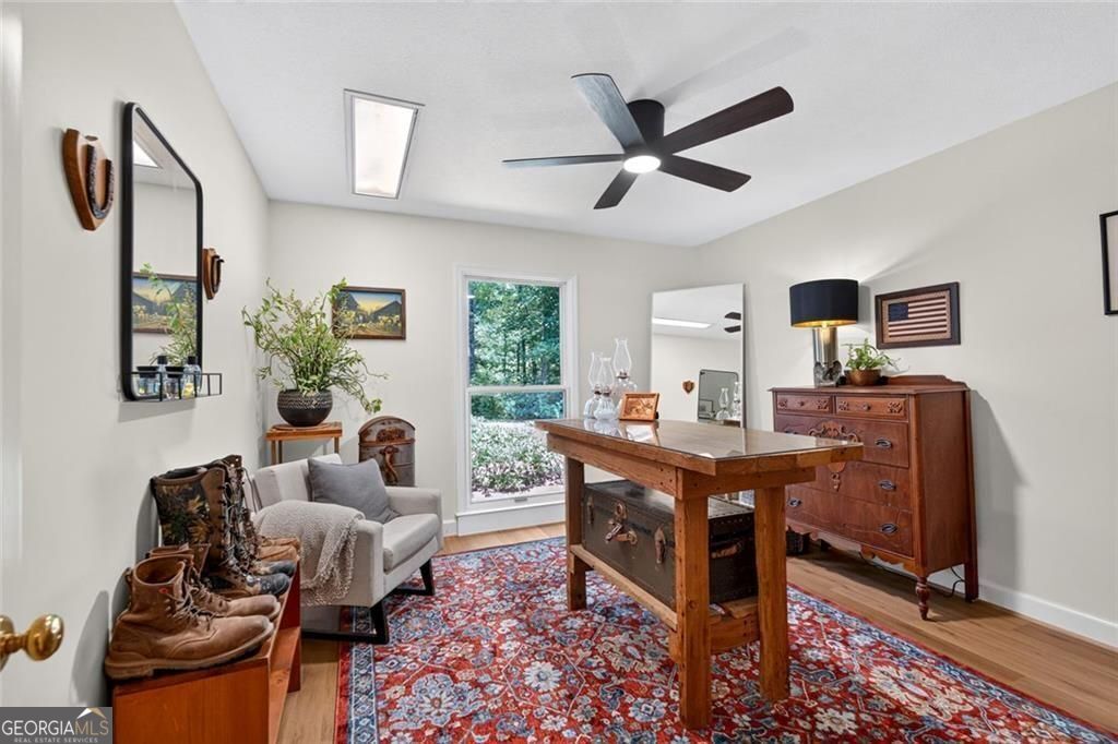 961 Birdie Road