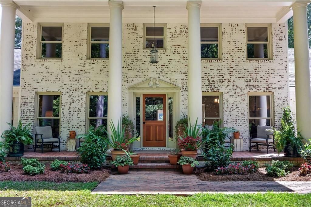 961 Birdie Road