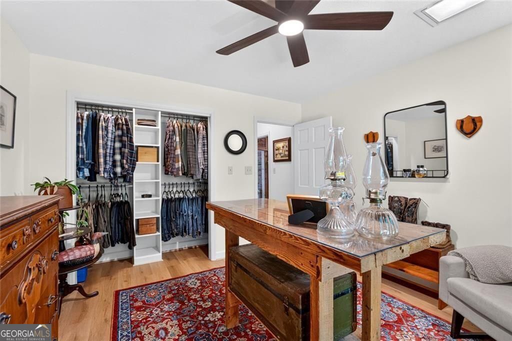 961 Birdie Road