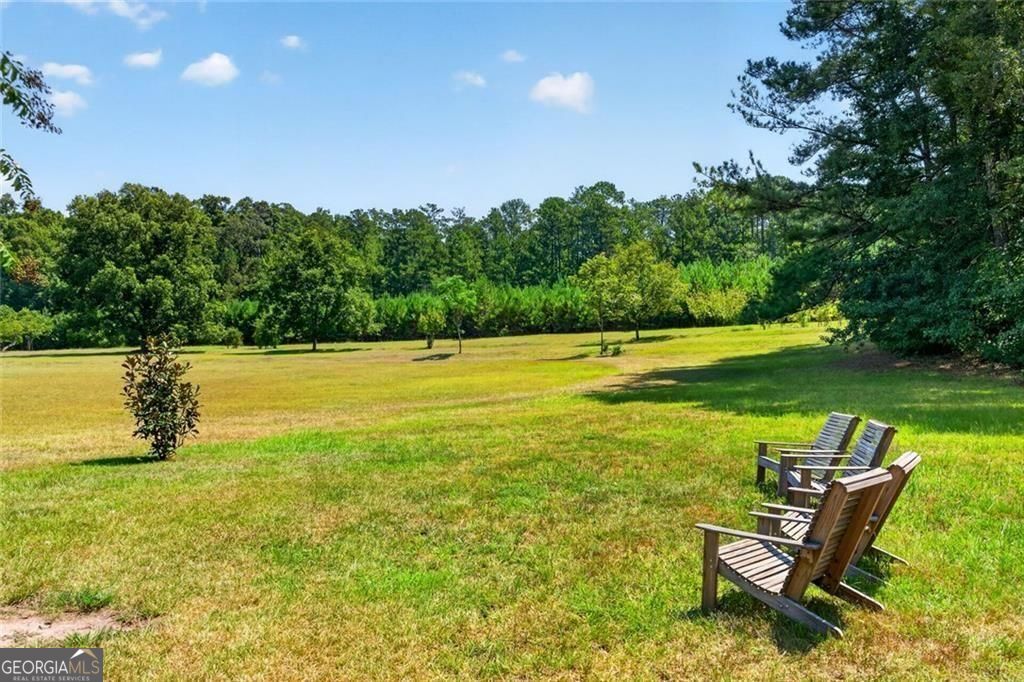 961 Birdie Road