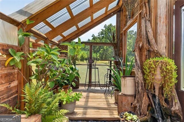 961 Birdie Road